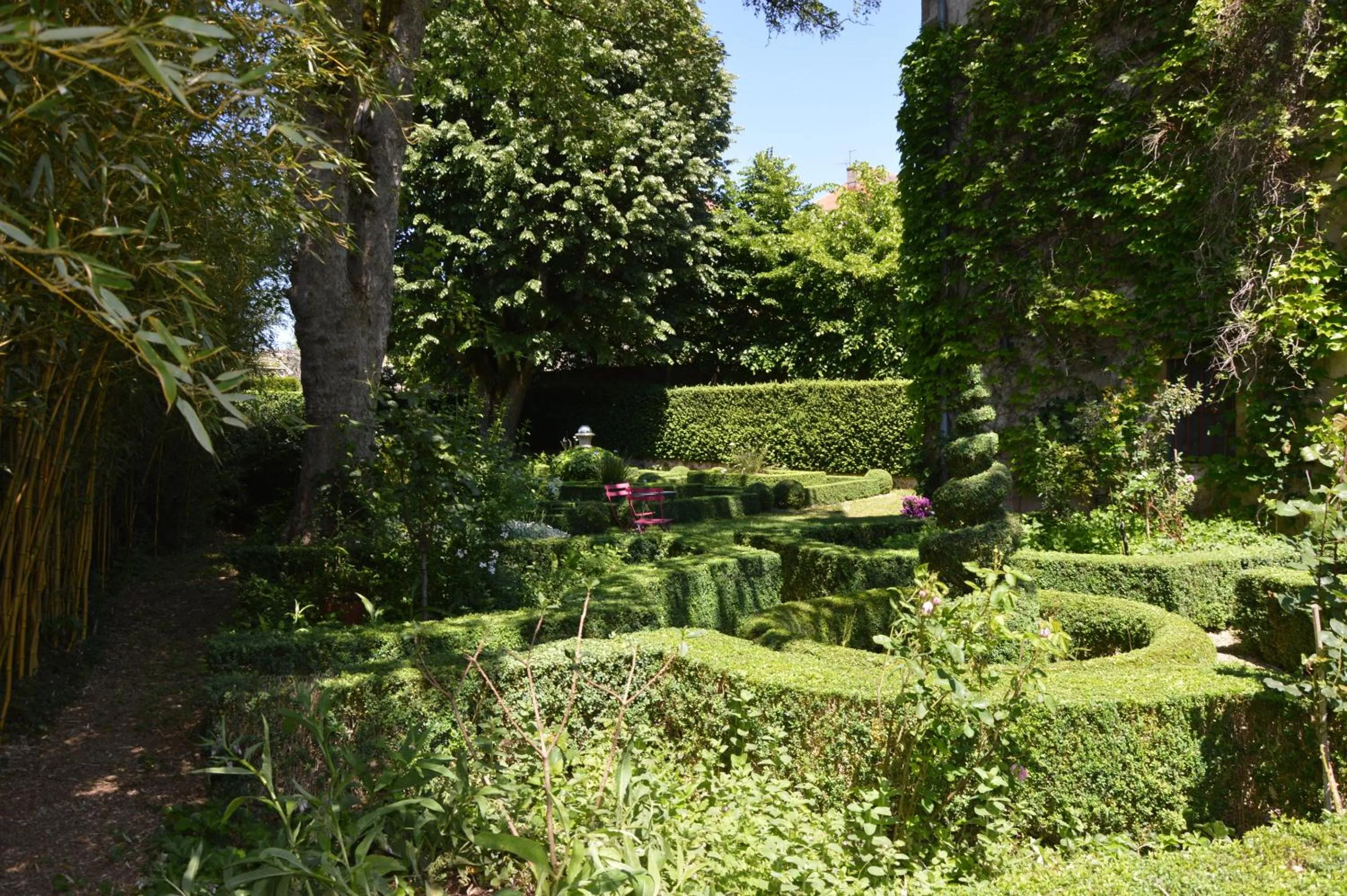 Garden in Maison d'hôtes - Les Tillets