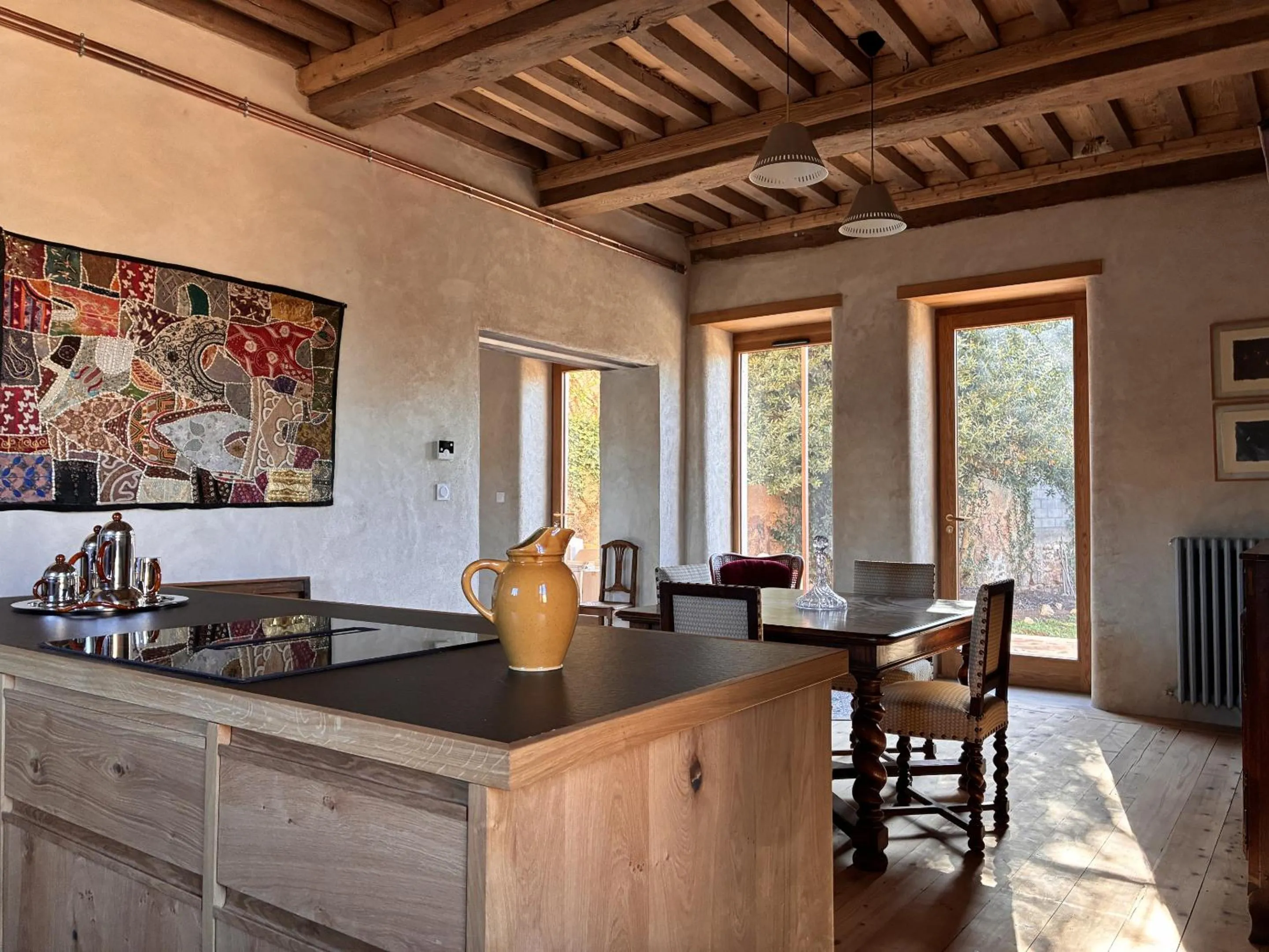 Kitchen or kitchenette in Maison d'hôtes "Les Tillets"