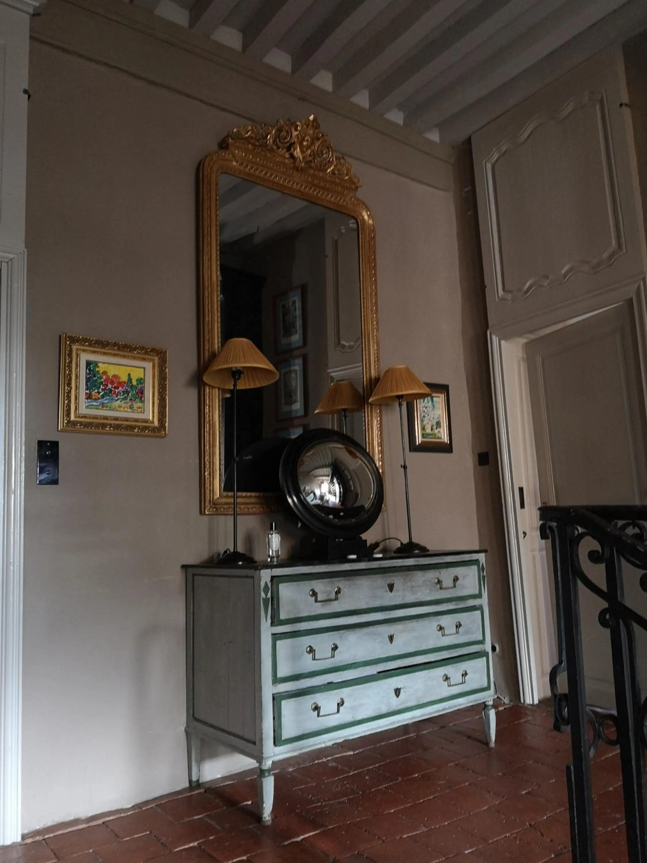 Lobby or reception in Maison d'hôtes - Les Tillets