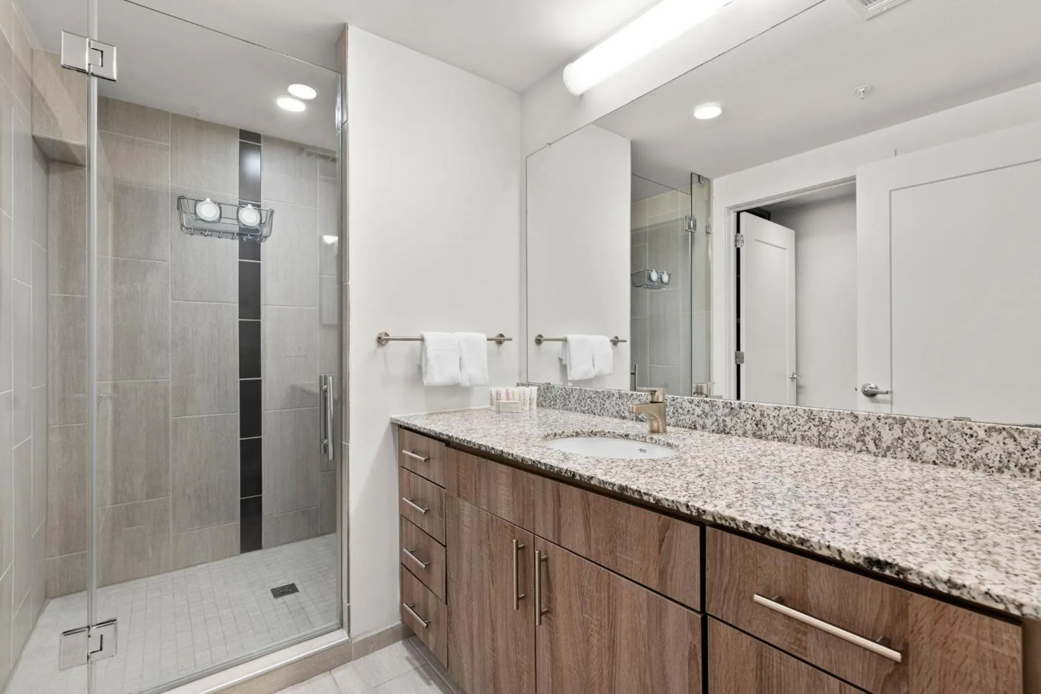 Shower in Lodgeur Midtown, Houston - close to Downtown & Texas Medical Center