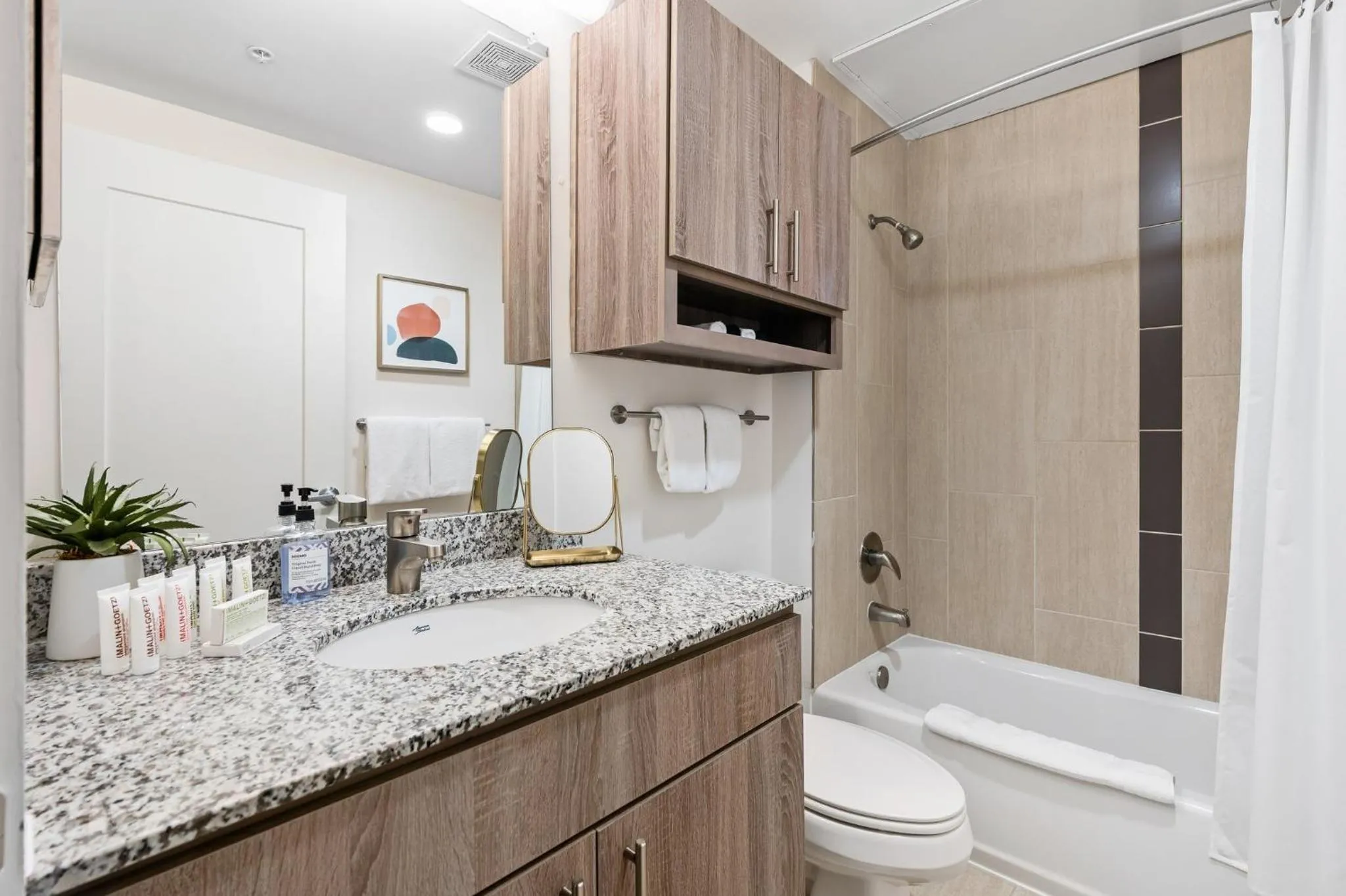 Shower in Lodgeur Midtown, Houston - close to Downtown & Texas Medical Center