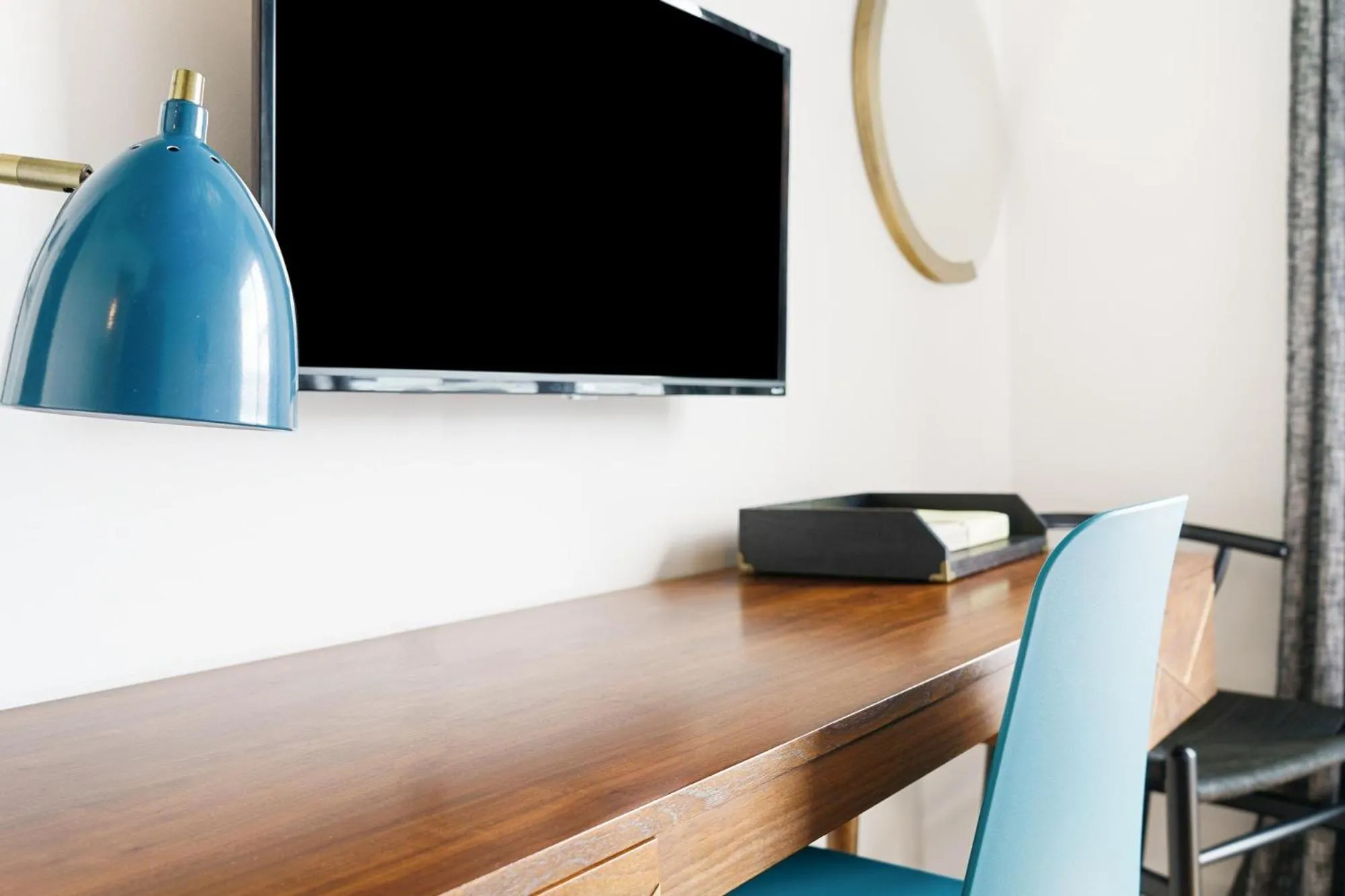 TV and multimedia in Lodgeur Midtown, Houston - close to Downtown & Texas Medical Center