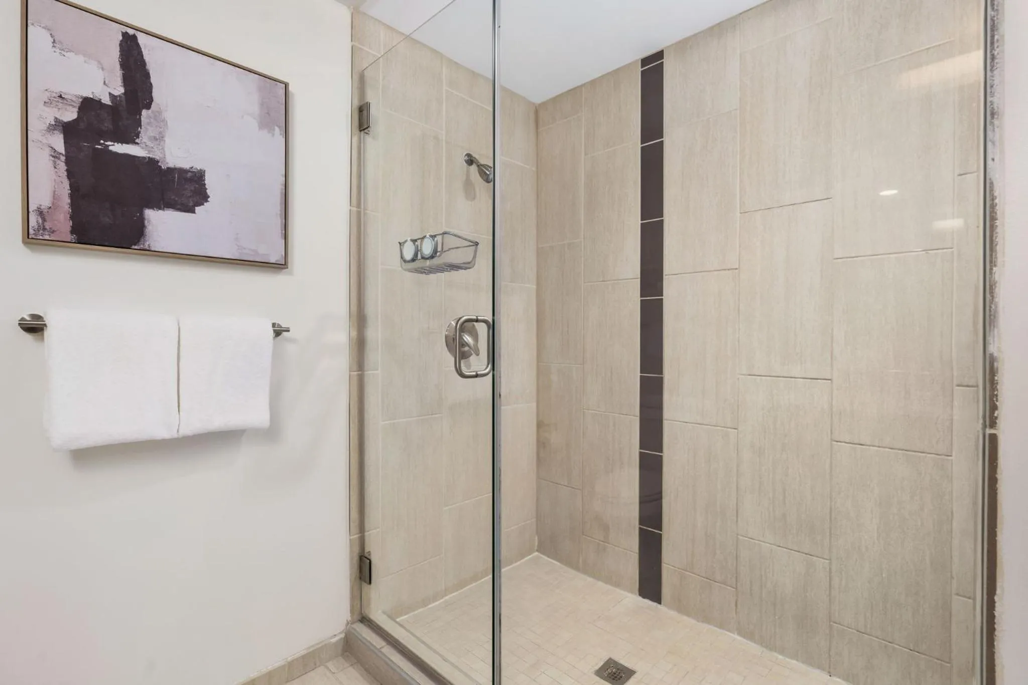 Shower in Lodgeur Midtown, Houston - close to Downtown & Texas Medical Center