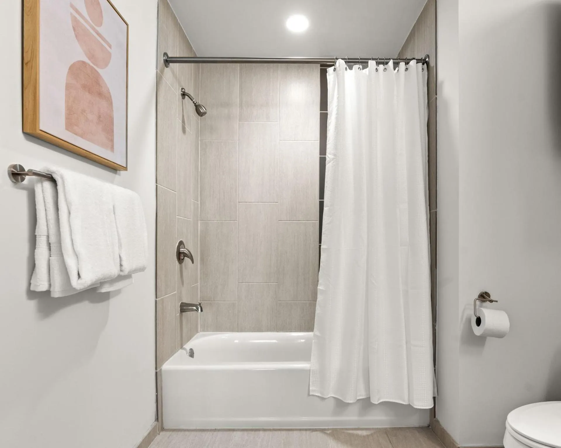 Shower in Lodgeur Midtown, Houston - close to Downtown & Texas Medical Center