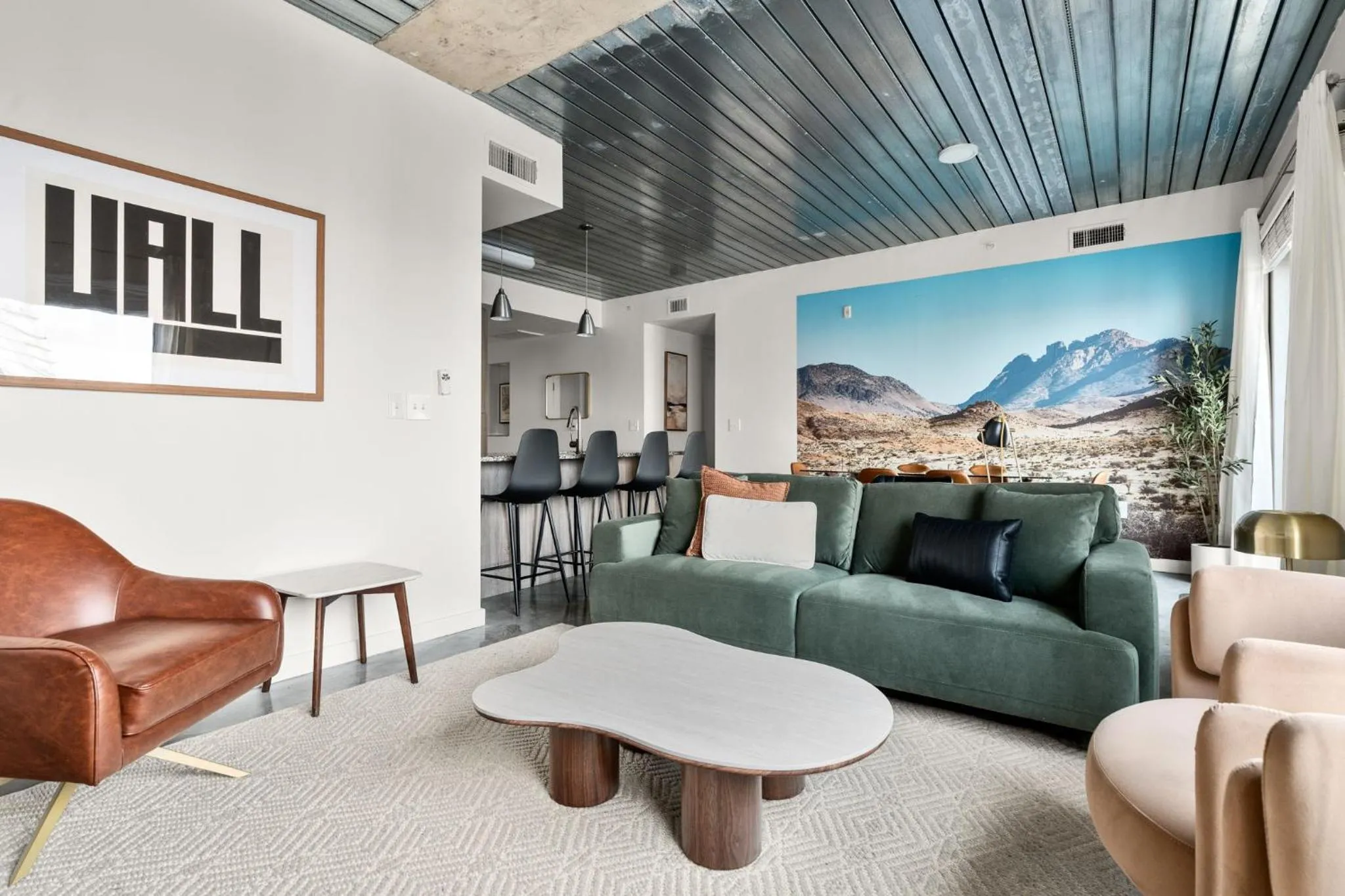 Living room in Lodgeur Midtown, Houston - close to Downtown & Texas Medical Center