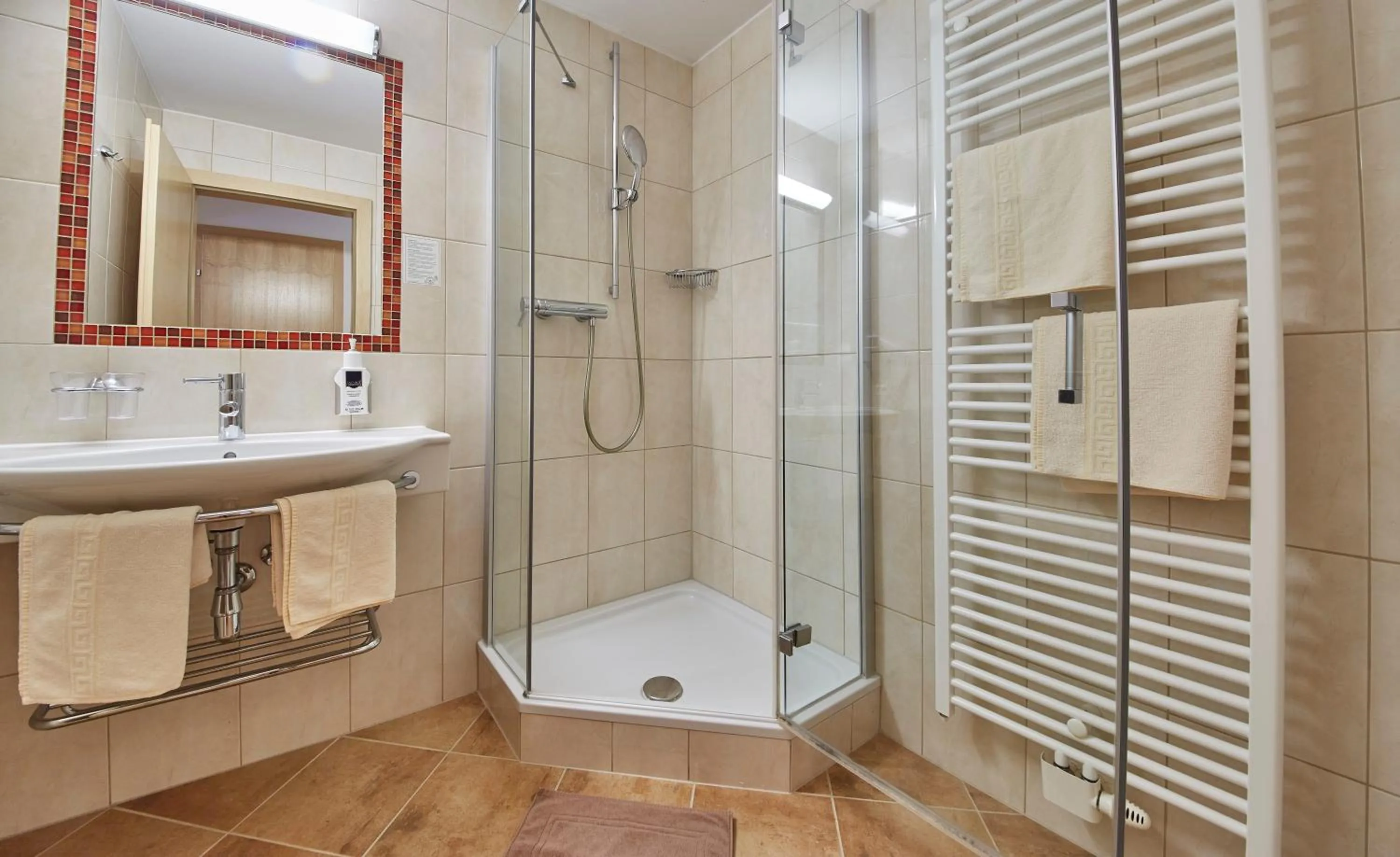 Bathroom in Hotel Gungau