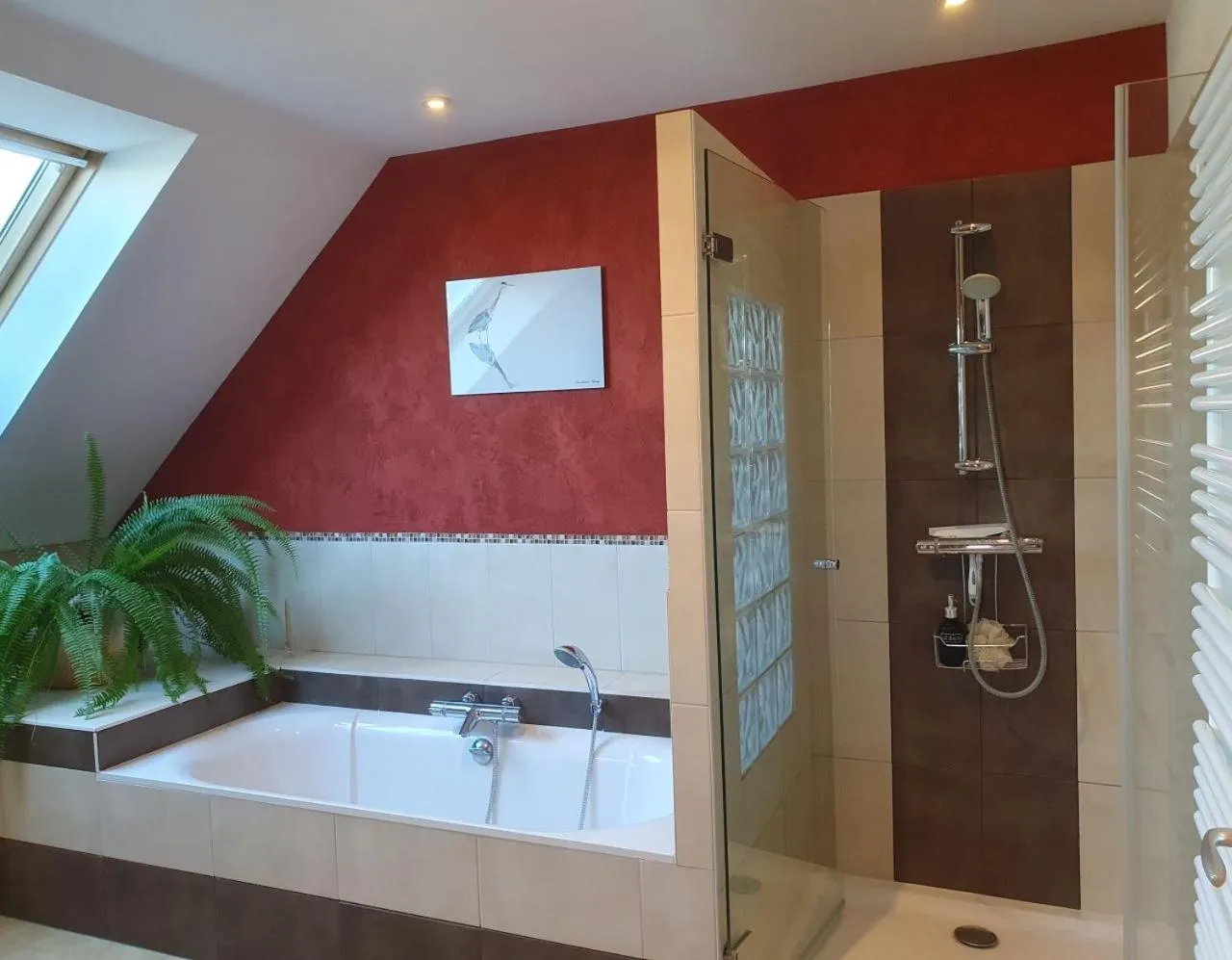 Shower in chambre d'hôtes de charme, un temps en forêt