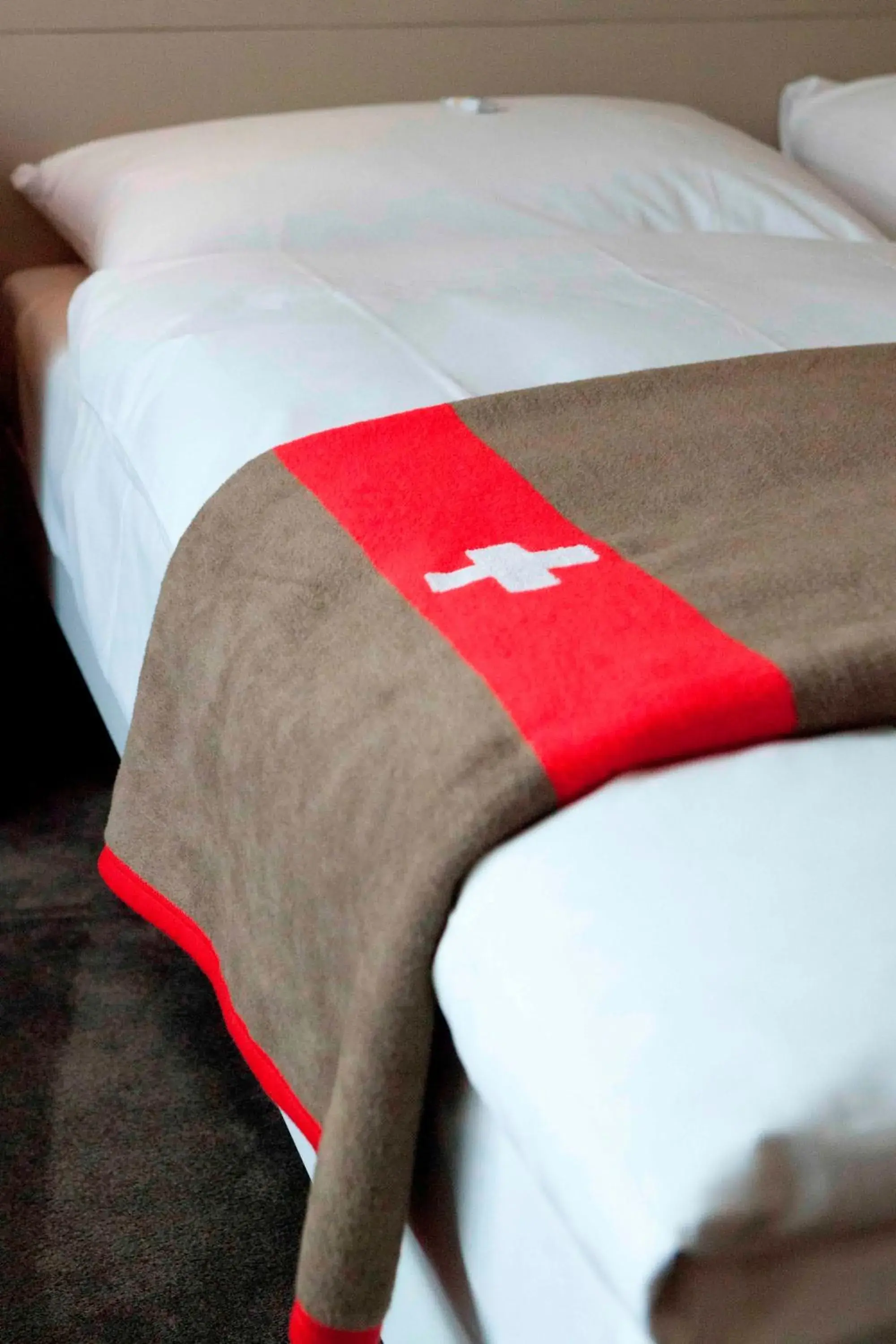 Bed in Agora Swiss Night by Fassbind Bed in Agora Swiss Night by Fassbind