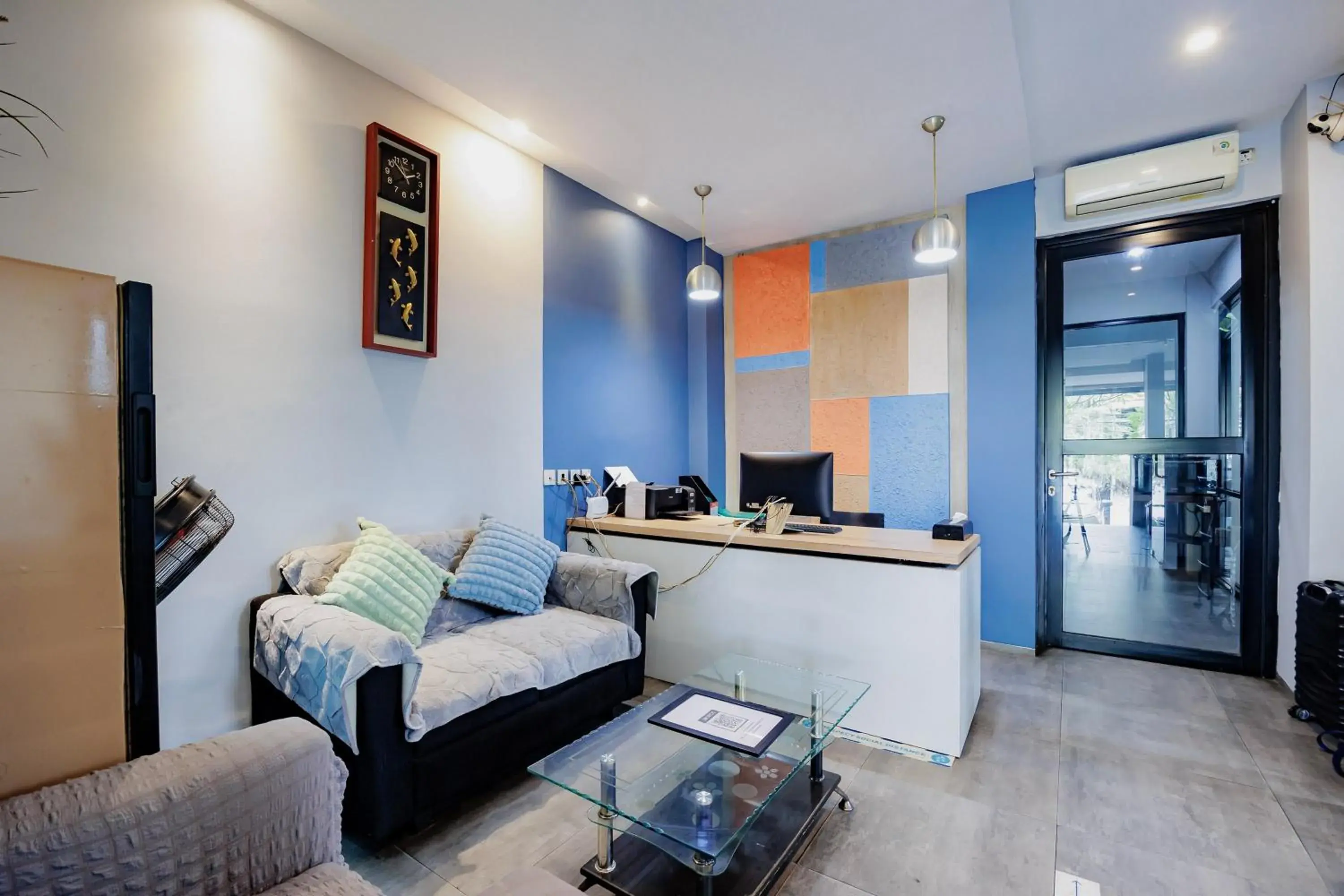 Bed in RedDoorz Plus near Radio Dalam 3 Bed in RedDoorz Plus near Radio Dalam 3