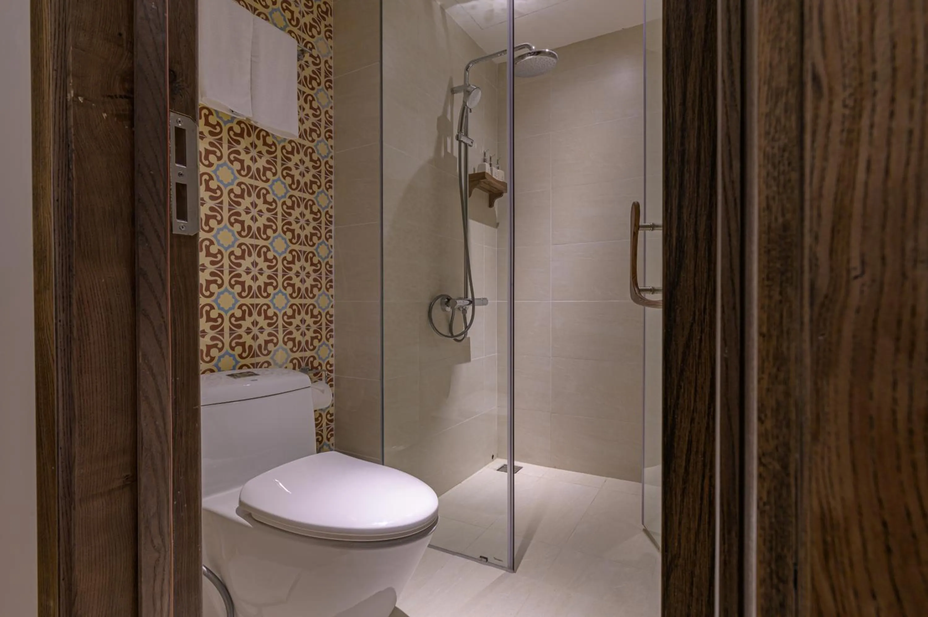 Shower in Le Boutique Danang