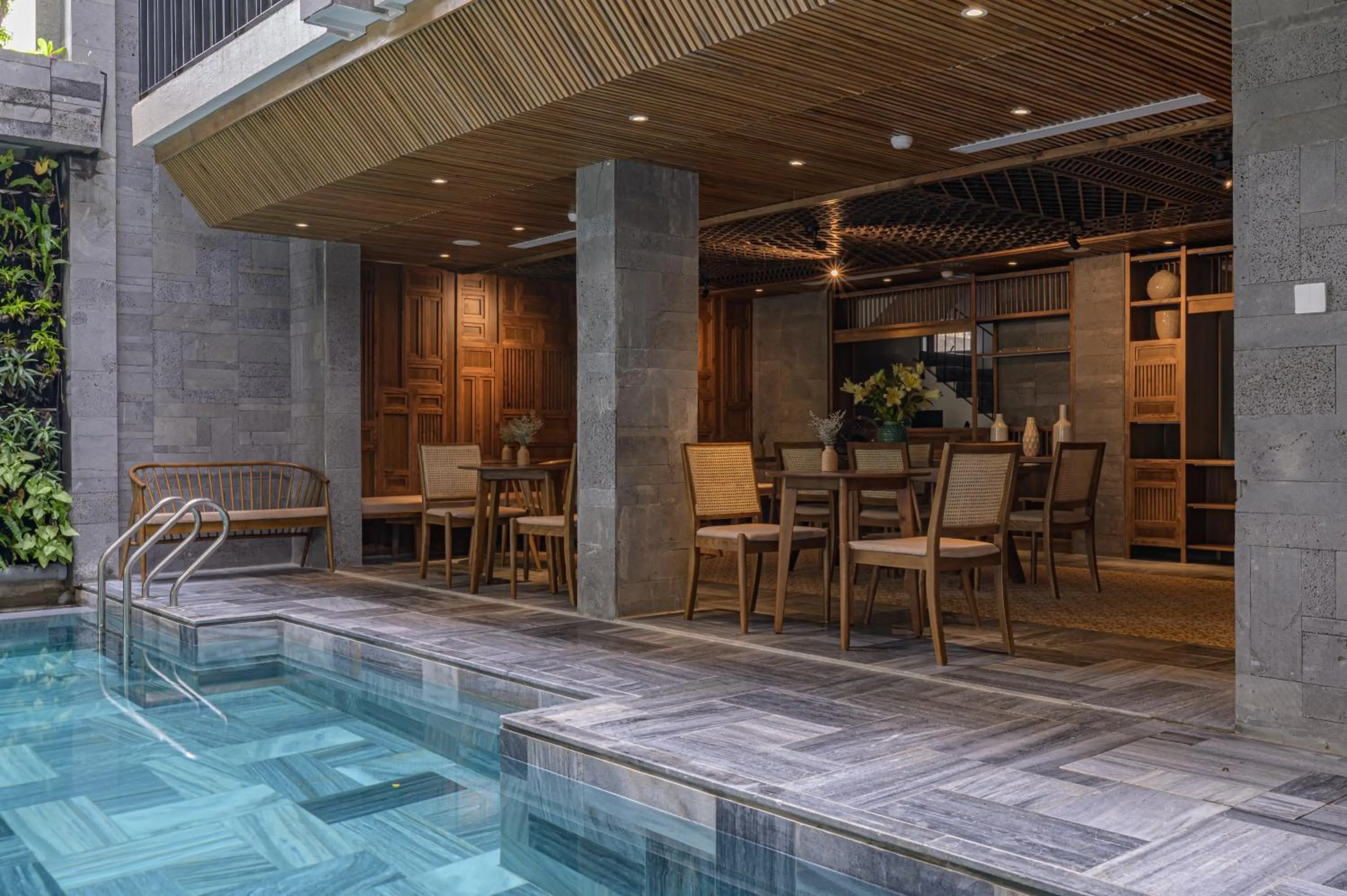 Restaurant/places to eat in Le Boutique Danang