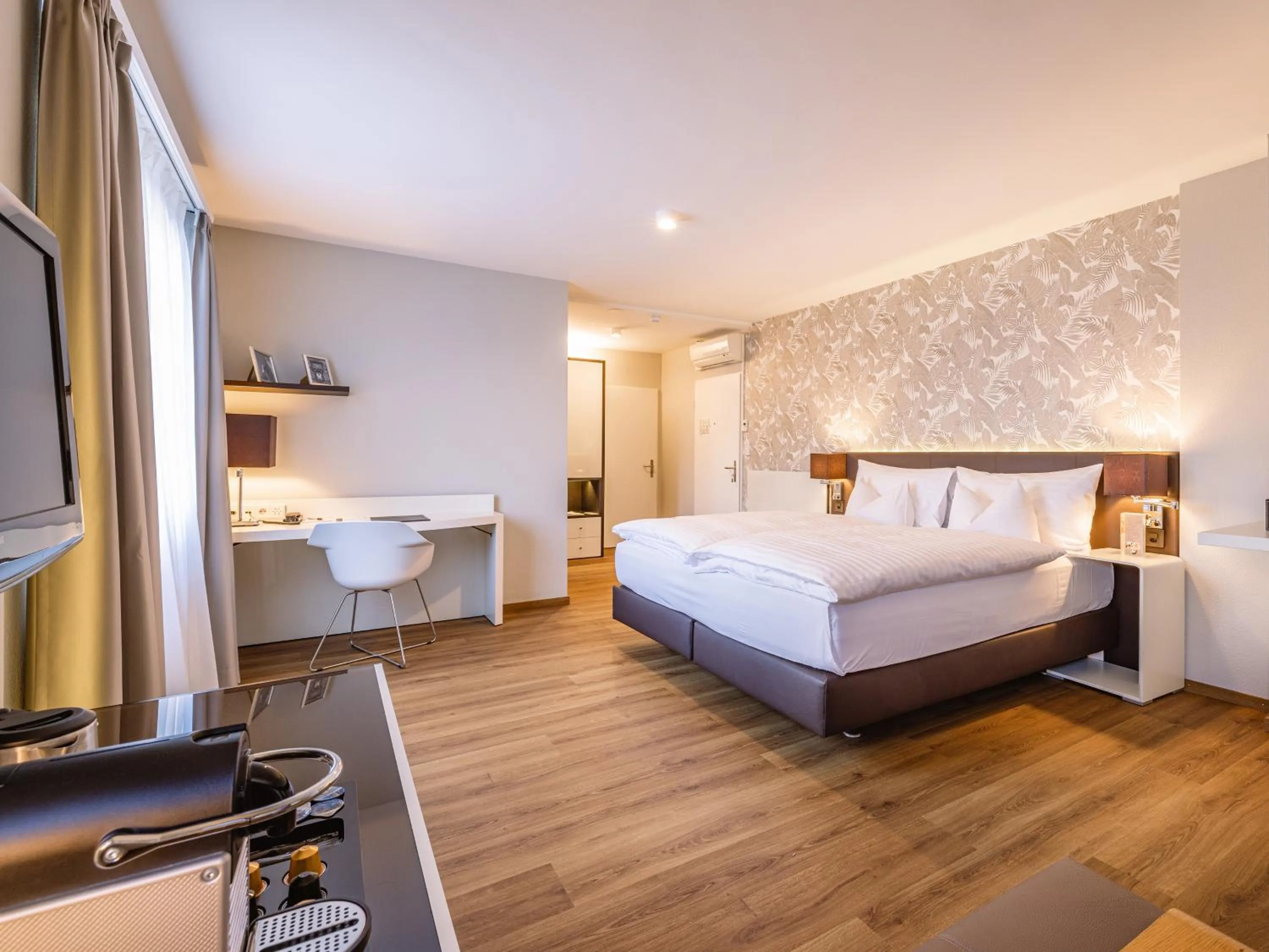 Photo of the whole room, Bed in Hotel Spalentor - Ihr sympathisches Stadthotel