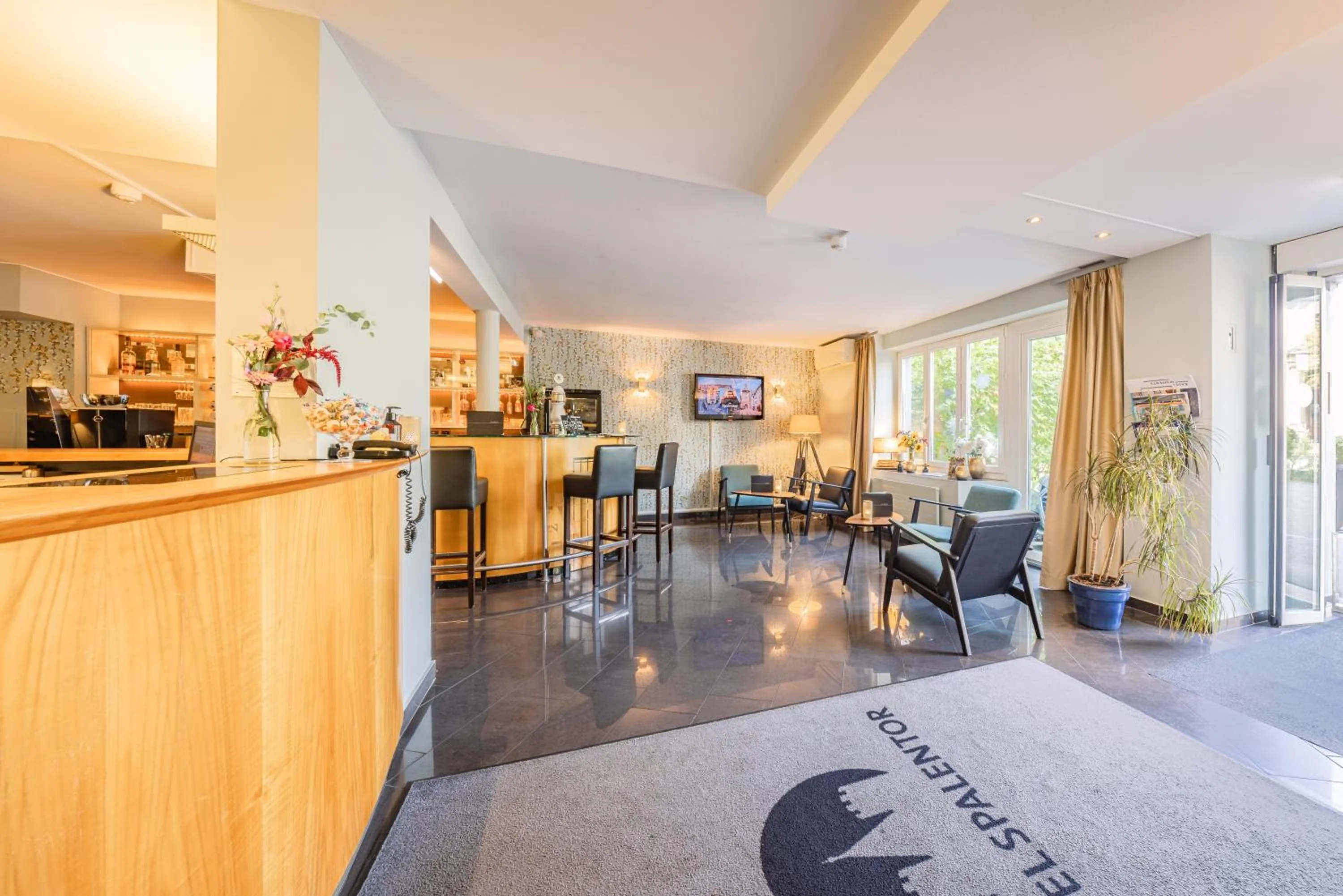 Lobby or reception in Hotel Spalentor - Ihr sympathisches Stadthotel