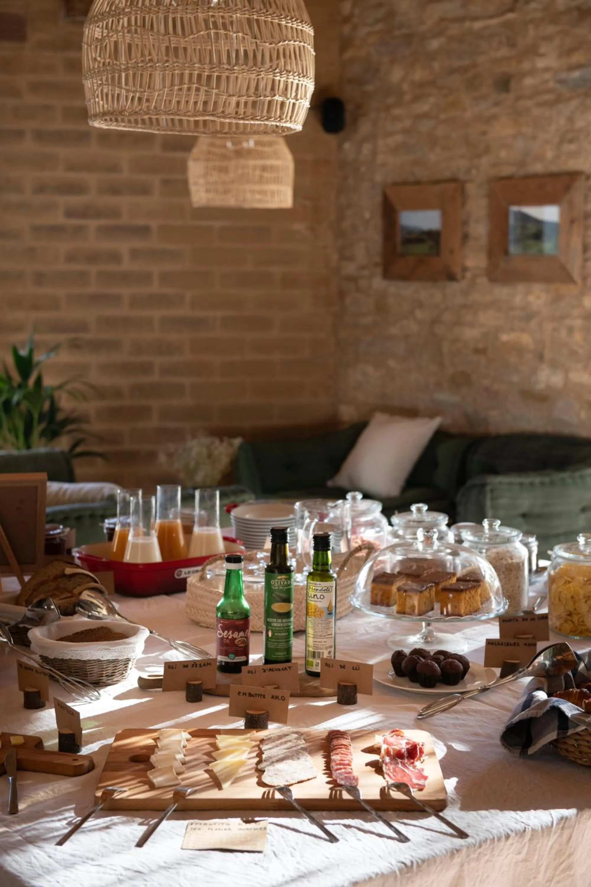 Breakfast in ECOTurisme Can Buch HOTEL