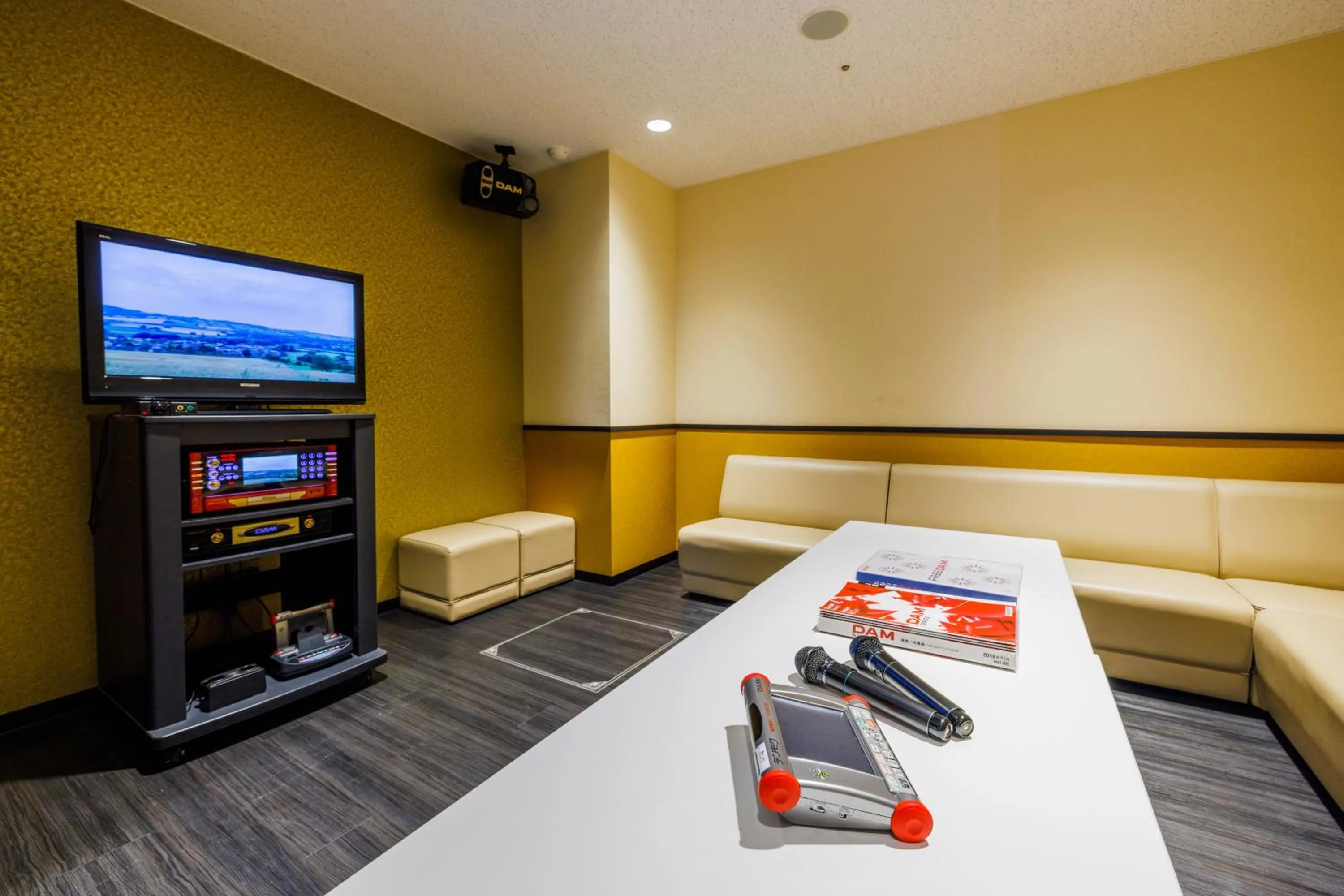 Karaoke, Bed in Kanponoyado Nara