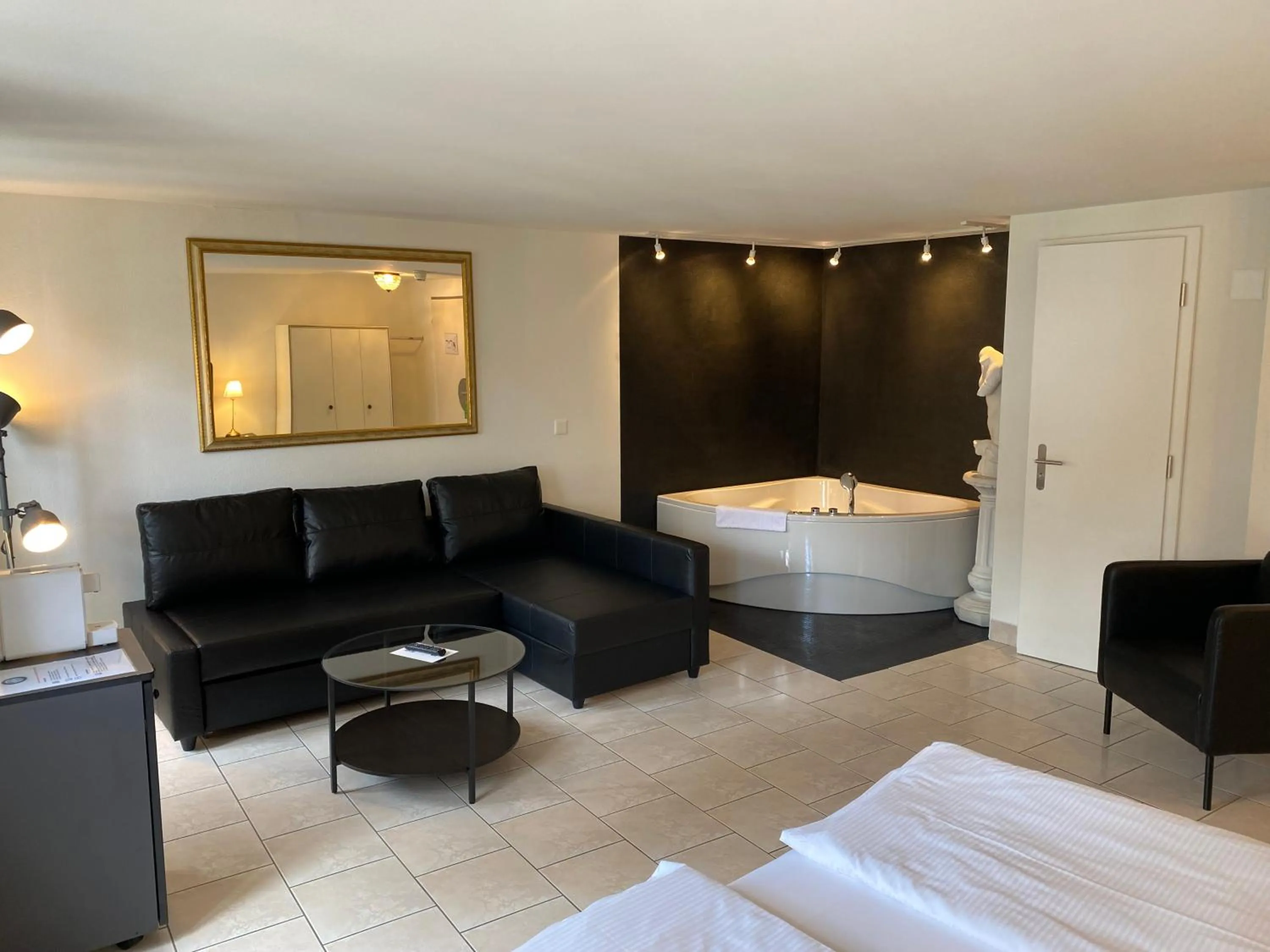 Photo of the whole room, Bed in Altstadt Hotel Magic Luzern