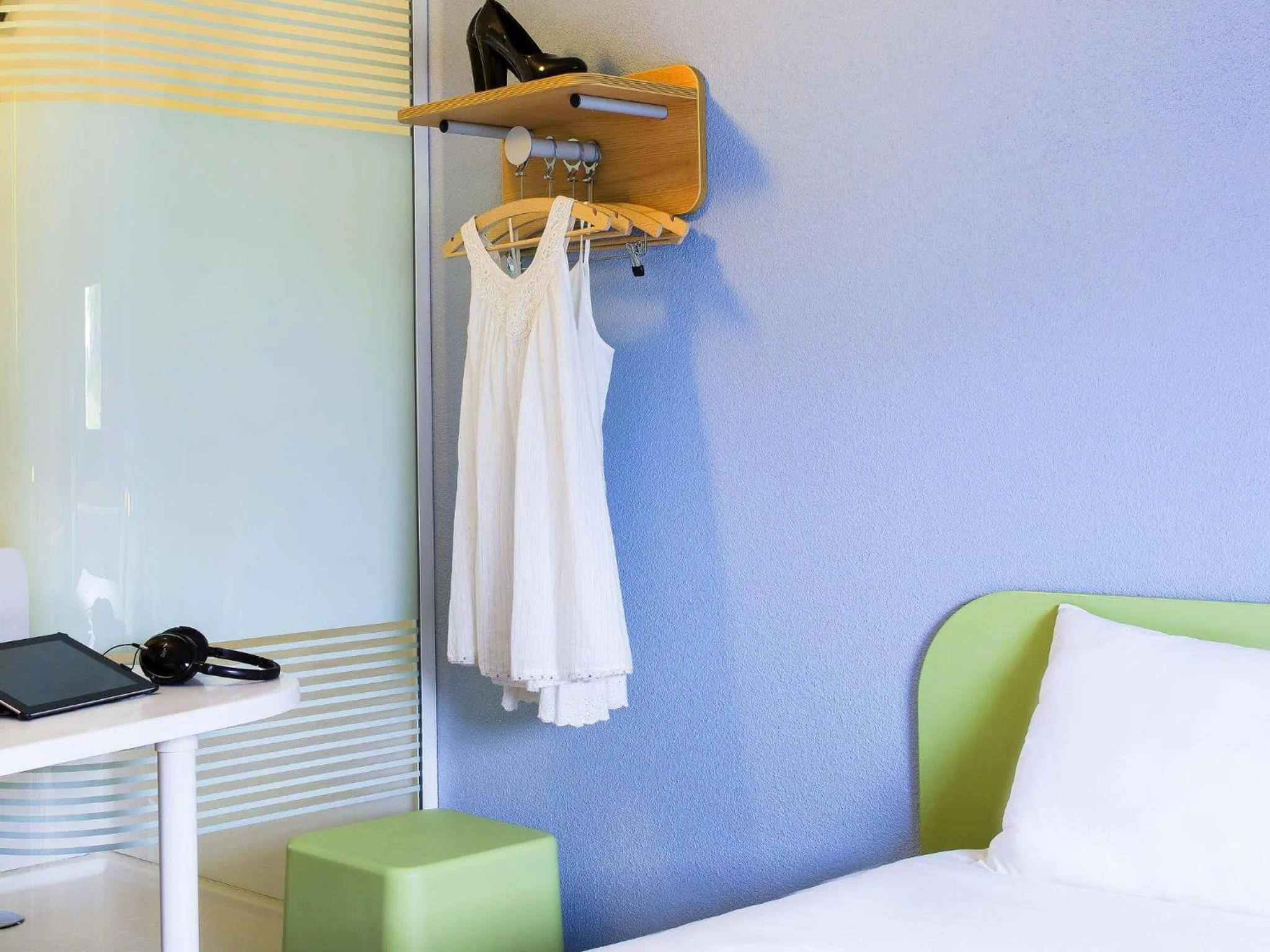 Bedroom, Bed in ibis budget Montceau les Mines