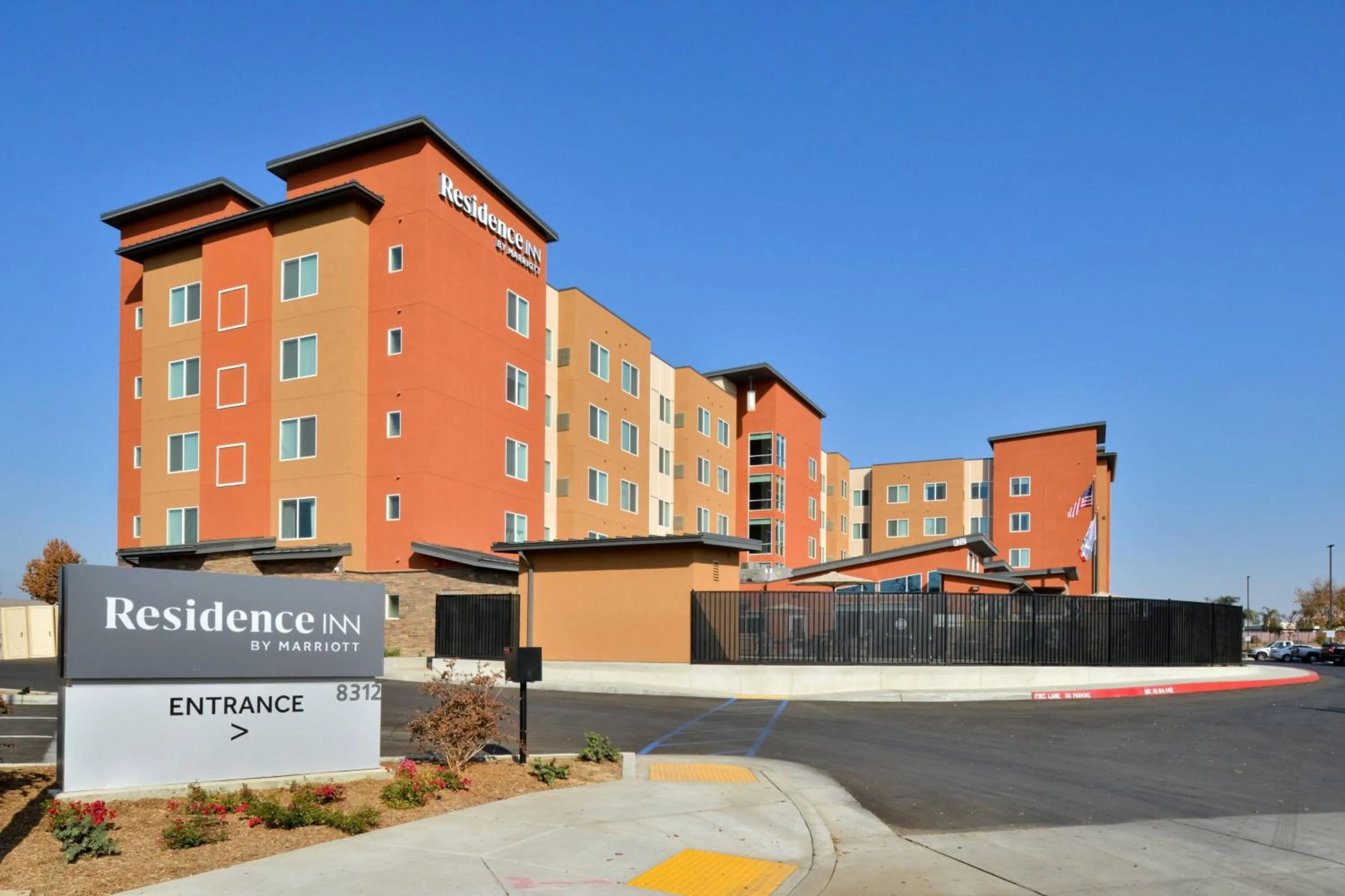 Property building in Residence Inn by Marriott Bakersfield West