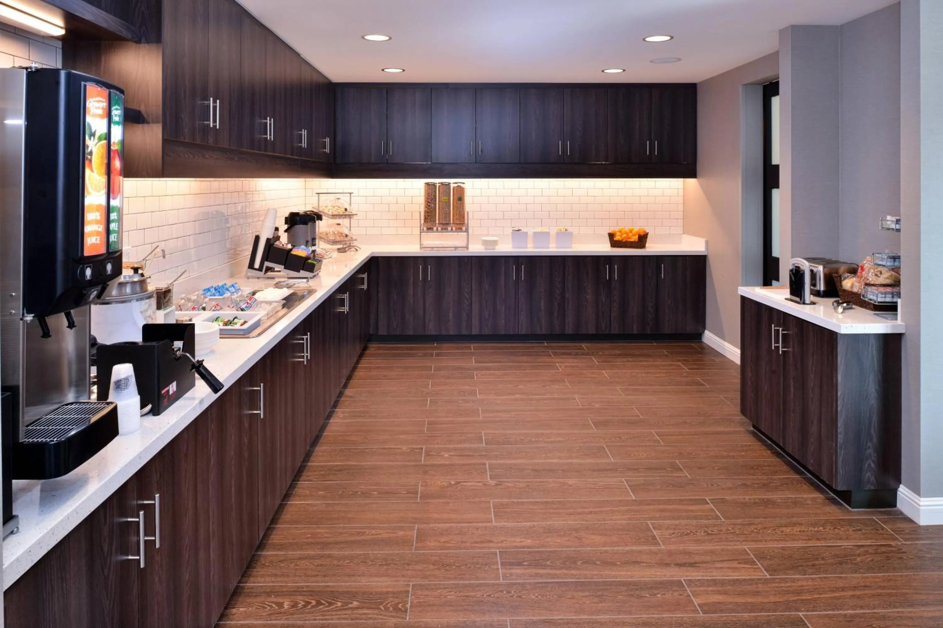 Breakfast in Residence Inn by Marriott Bakersfield West