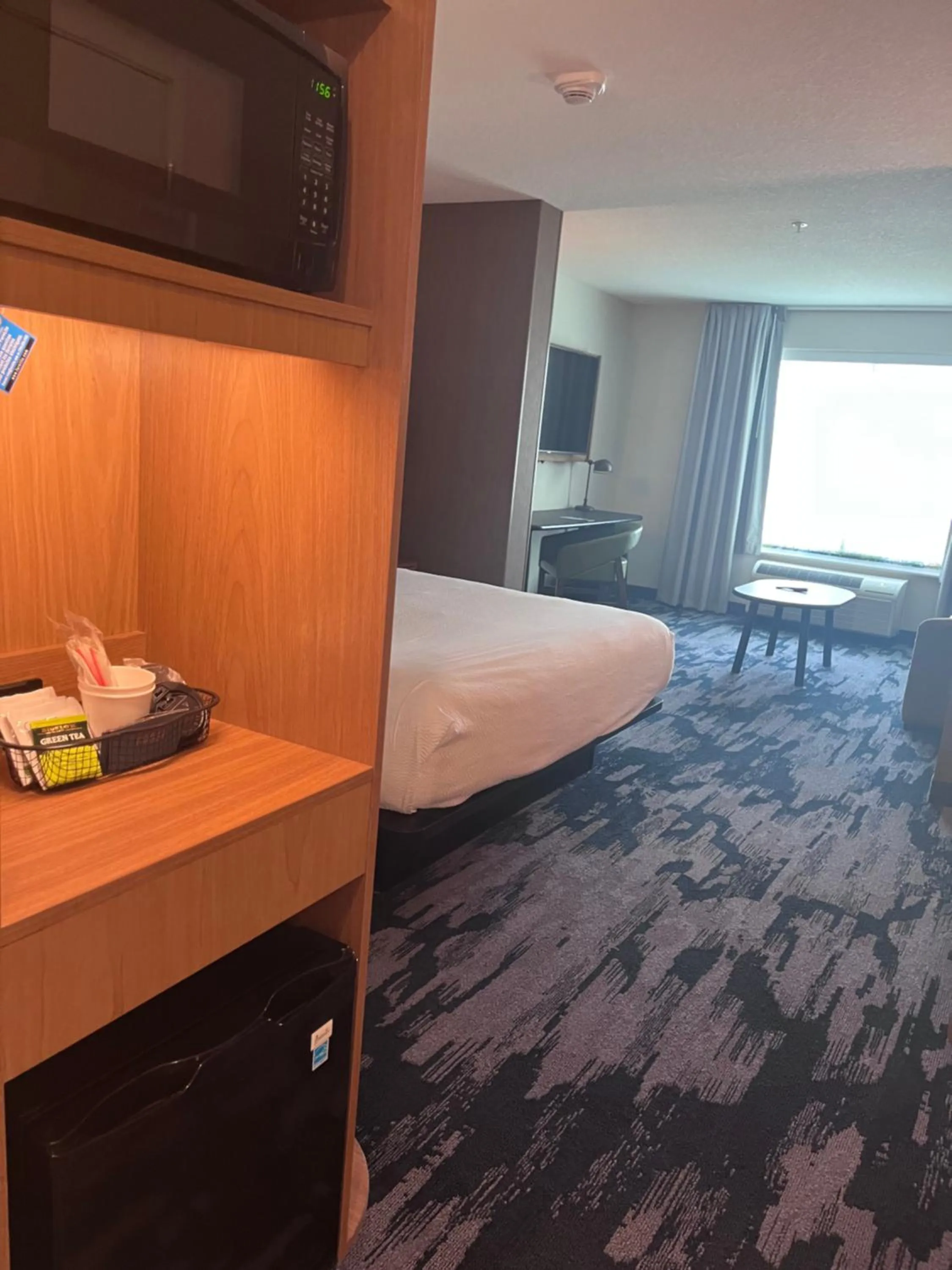 Photo of the whole room, Bed in Fairfield Inn & Suites by Marriott Oskaloosa