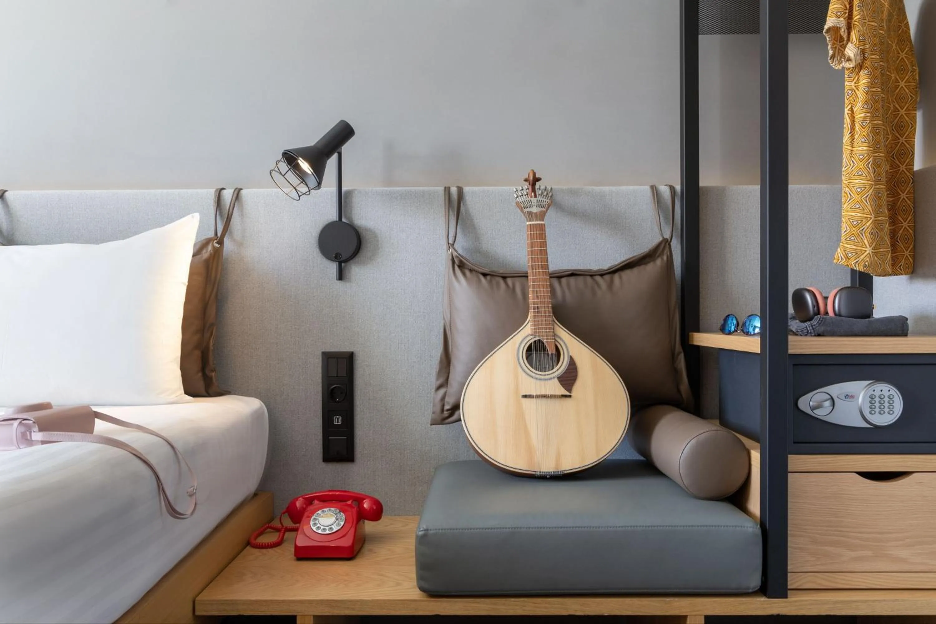 Photo of the whole room, Bed in Moxy Lisbon City