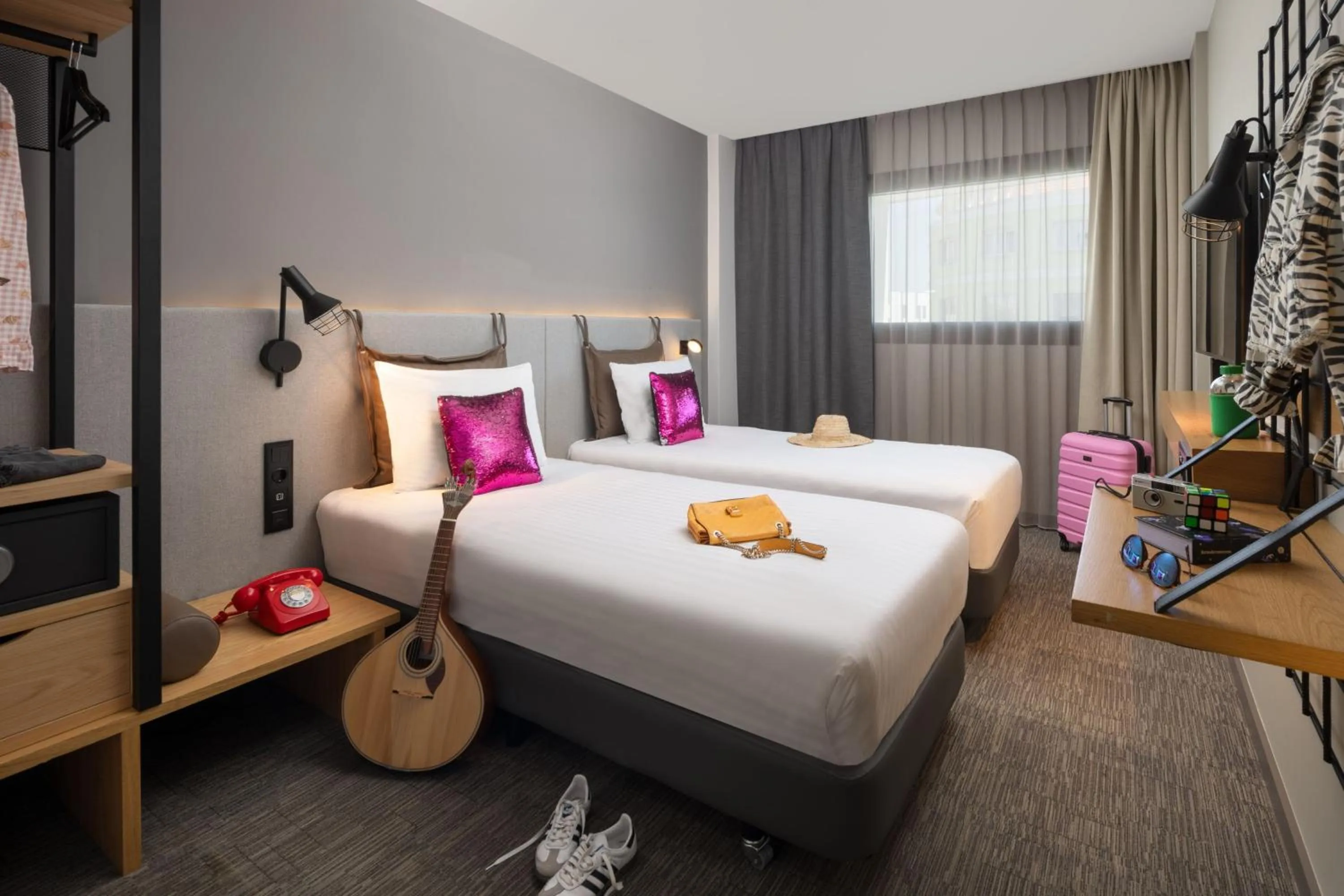 Bedroom, Bed in Moxy Lisbon City