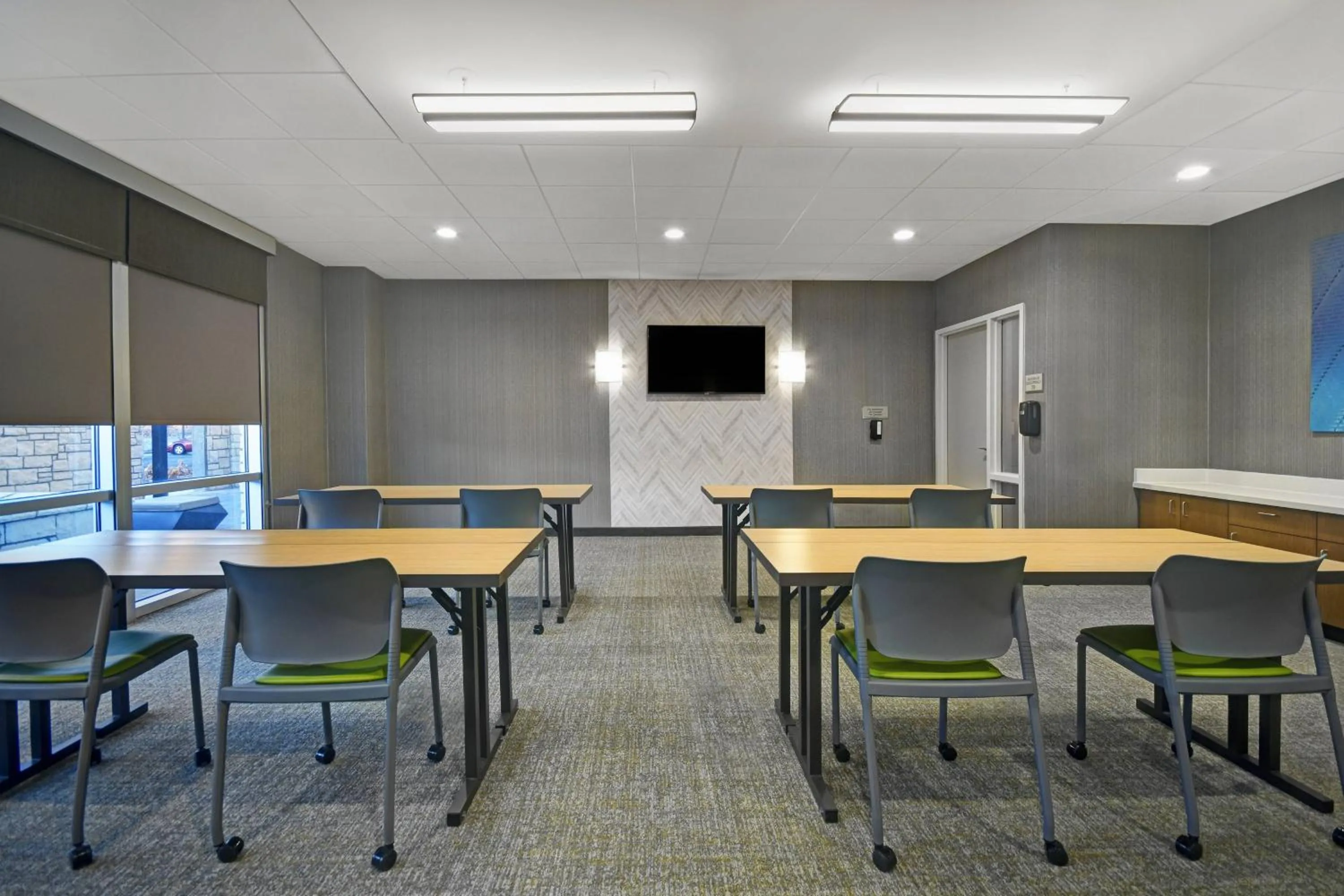 Meeting/conference room in SpringHill Suites by Marriott St. Paul Arden Hills