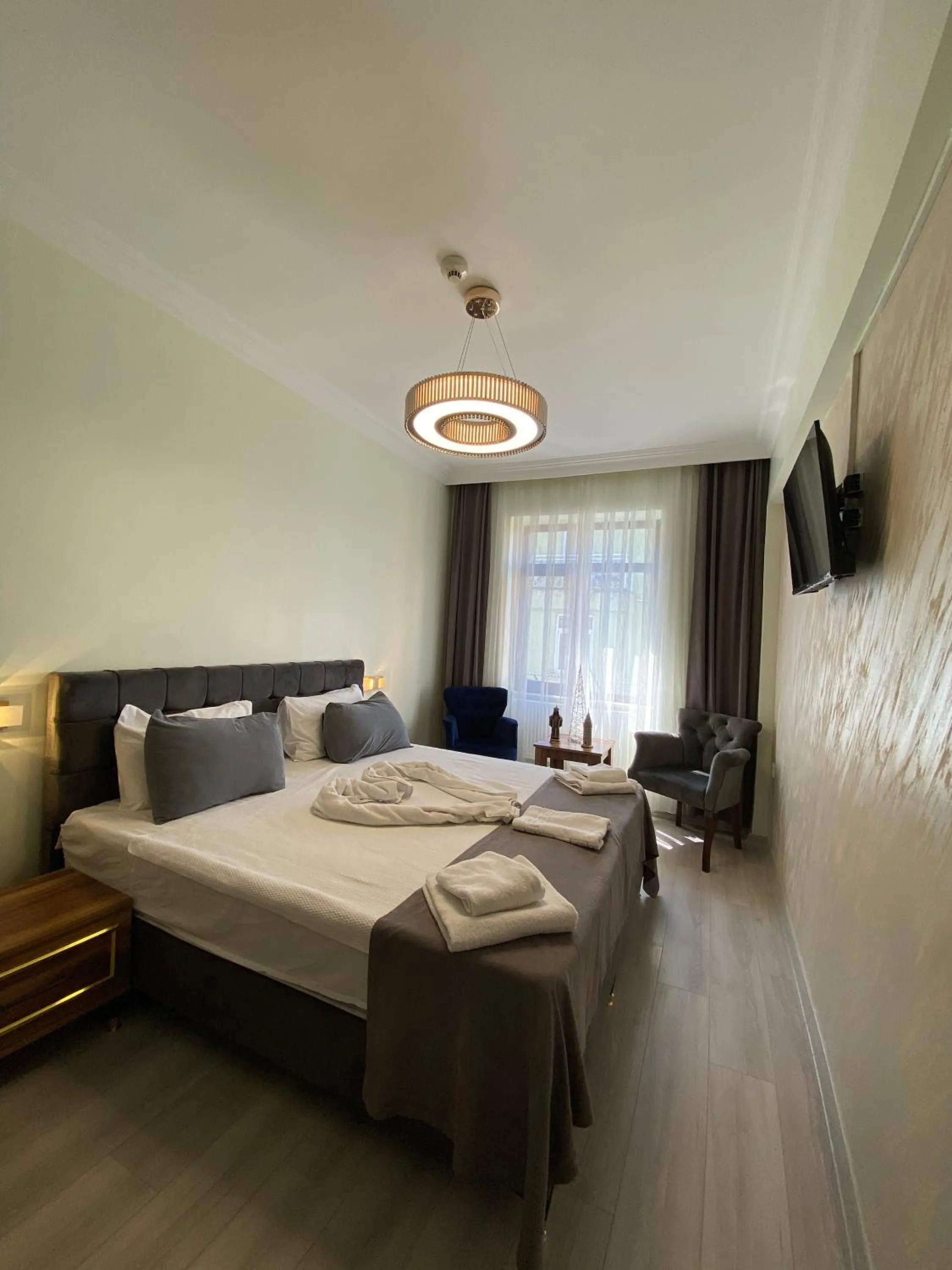 Bed in Galata Moon Hotel