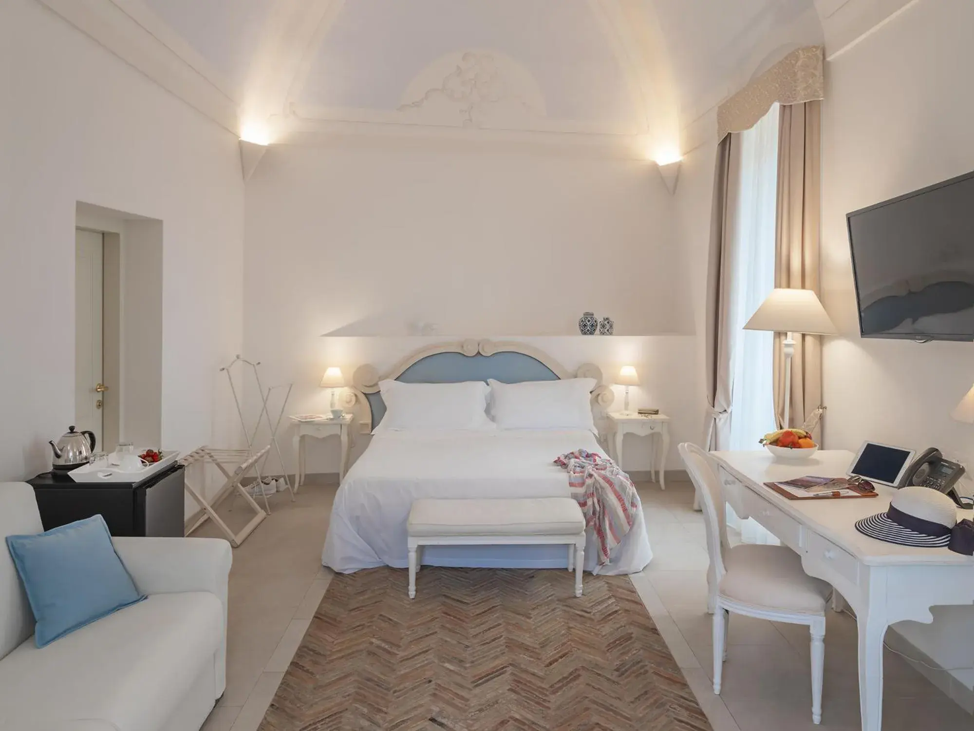 Deluxe Junior Suite - single occupancy in Palazzo Degli Abati Deluxe Junior Suite - single occupancy in Palazzo Degli Abati