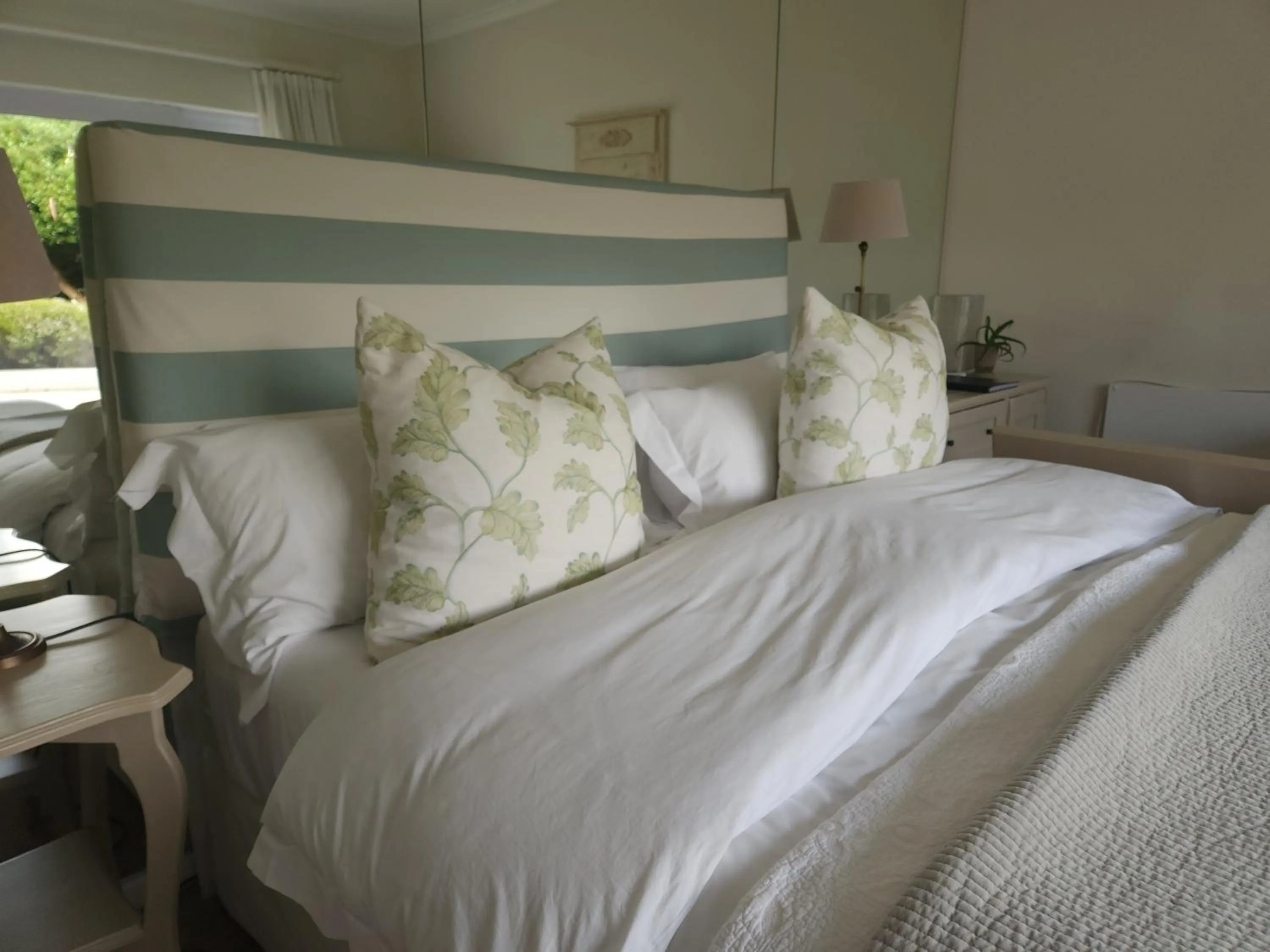 Bed in Leisure Isle Lodge