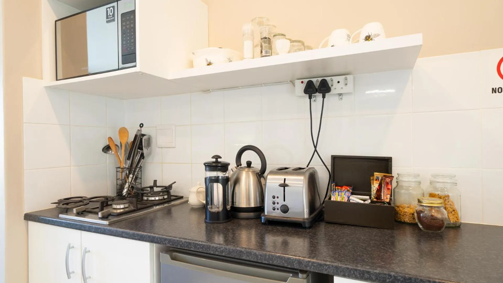 Coffee/tea facilities in Equestre BnB