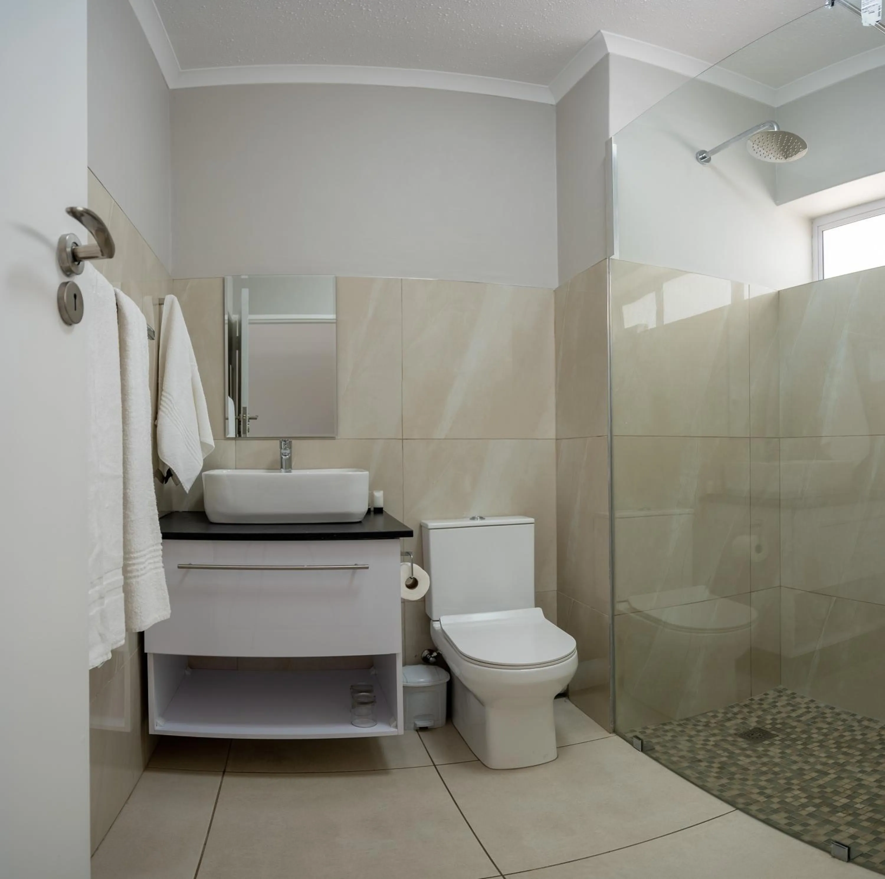 Bathroom in Fairy Knowe Hotel