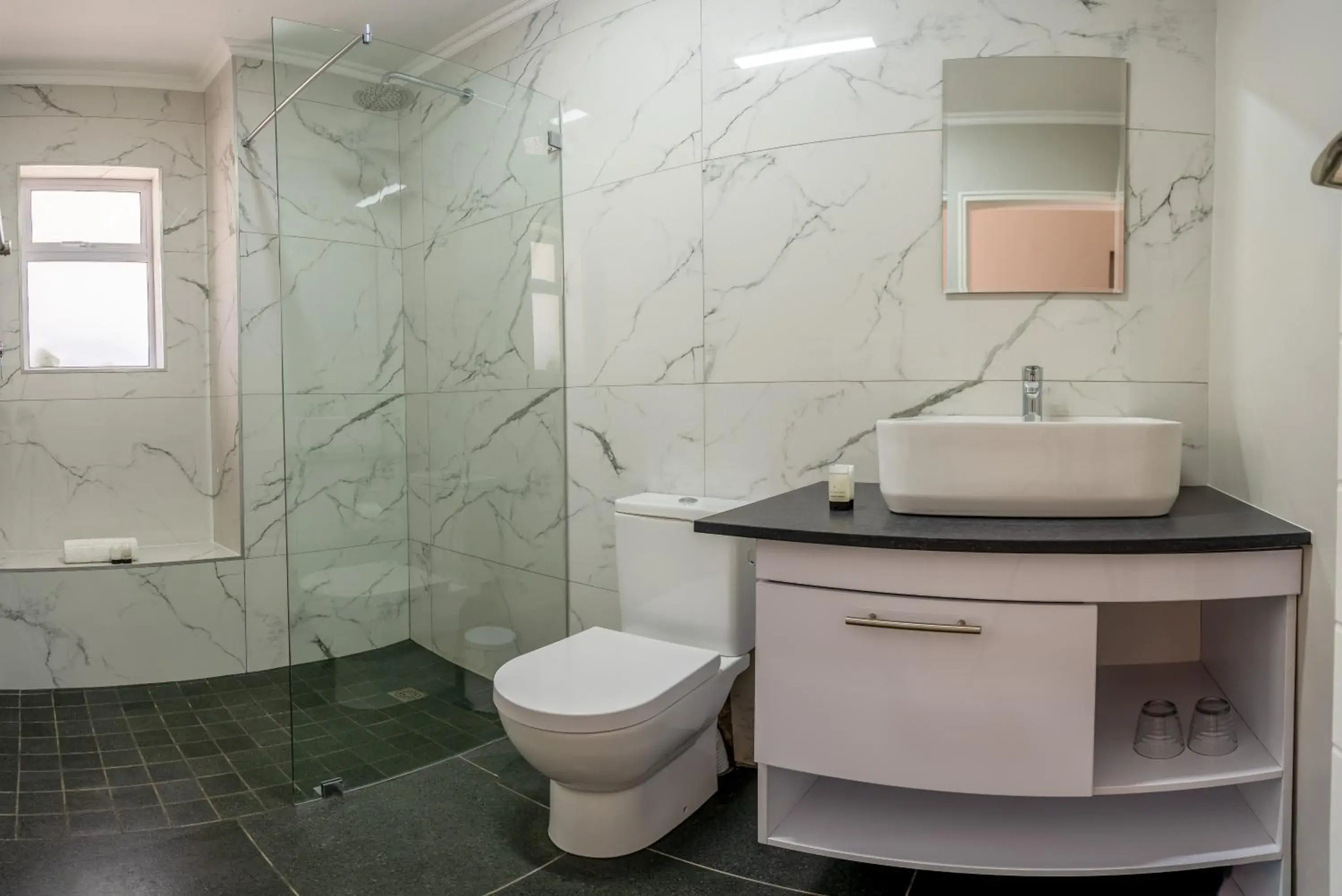 Standard Double or Twin Room - single occupancy in Fairy Knowe Hotel Standard Double or Twin Room - single occupancy in Fairy Knowe Hotel