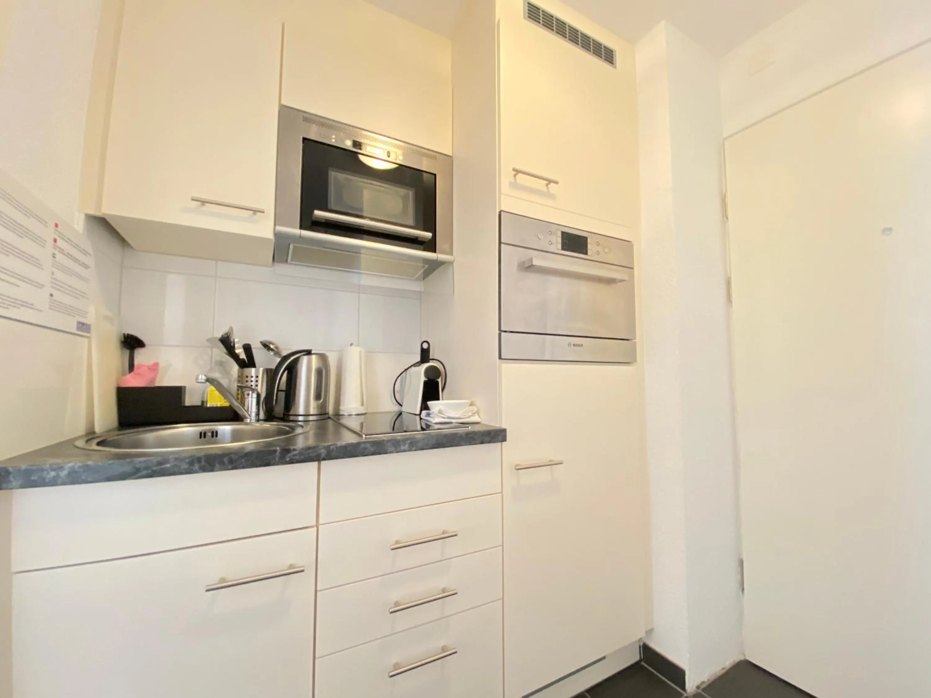 Coffee/tea facilities in Galaxy Apartments Lucerne