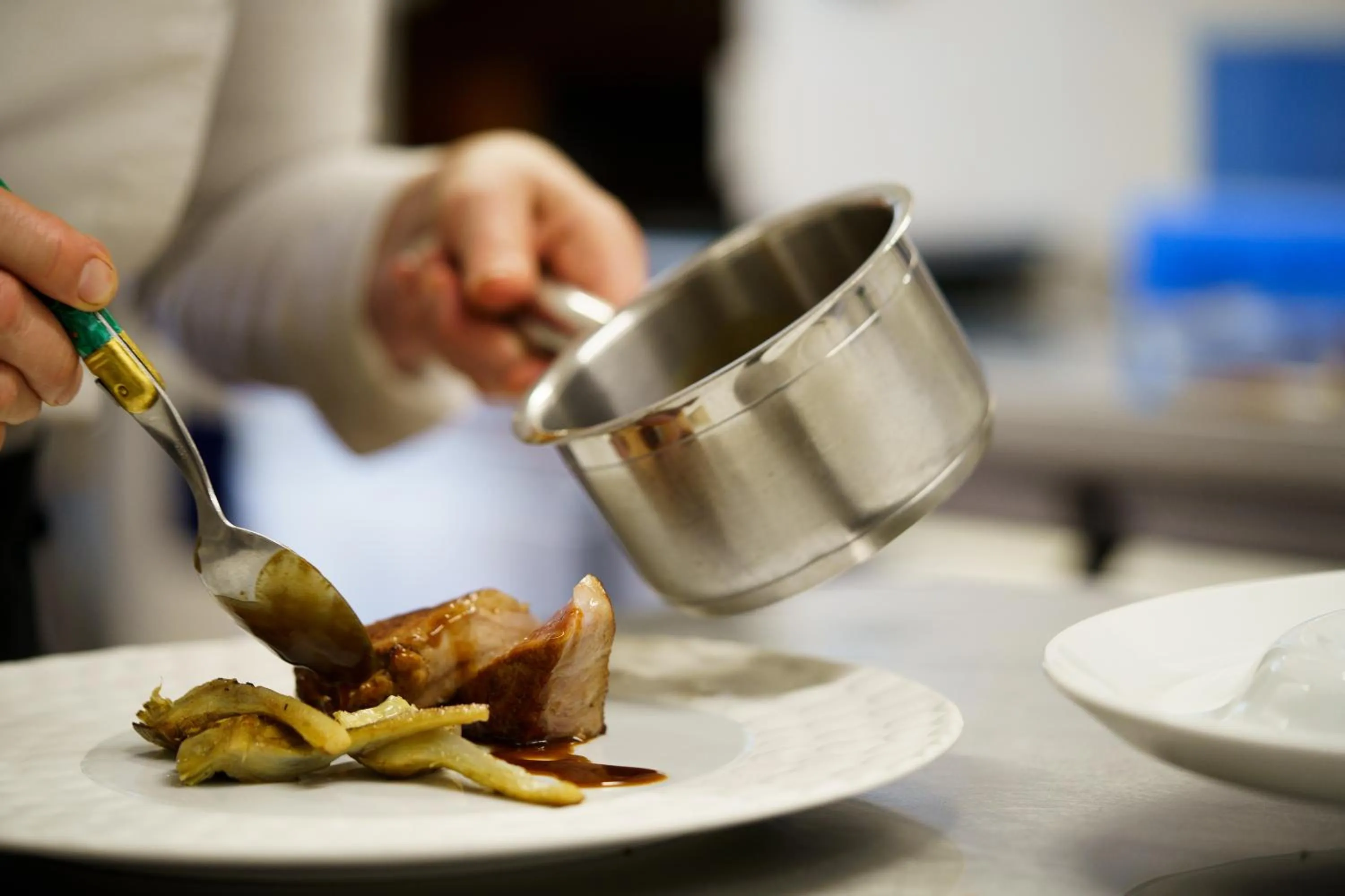 Restaurant/places to eat in Le Clos Cathala Chambres d'Hôtes