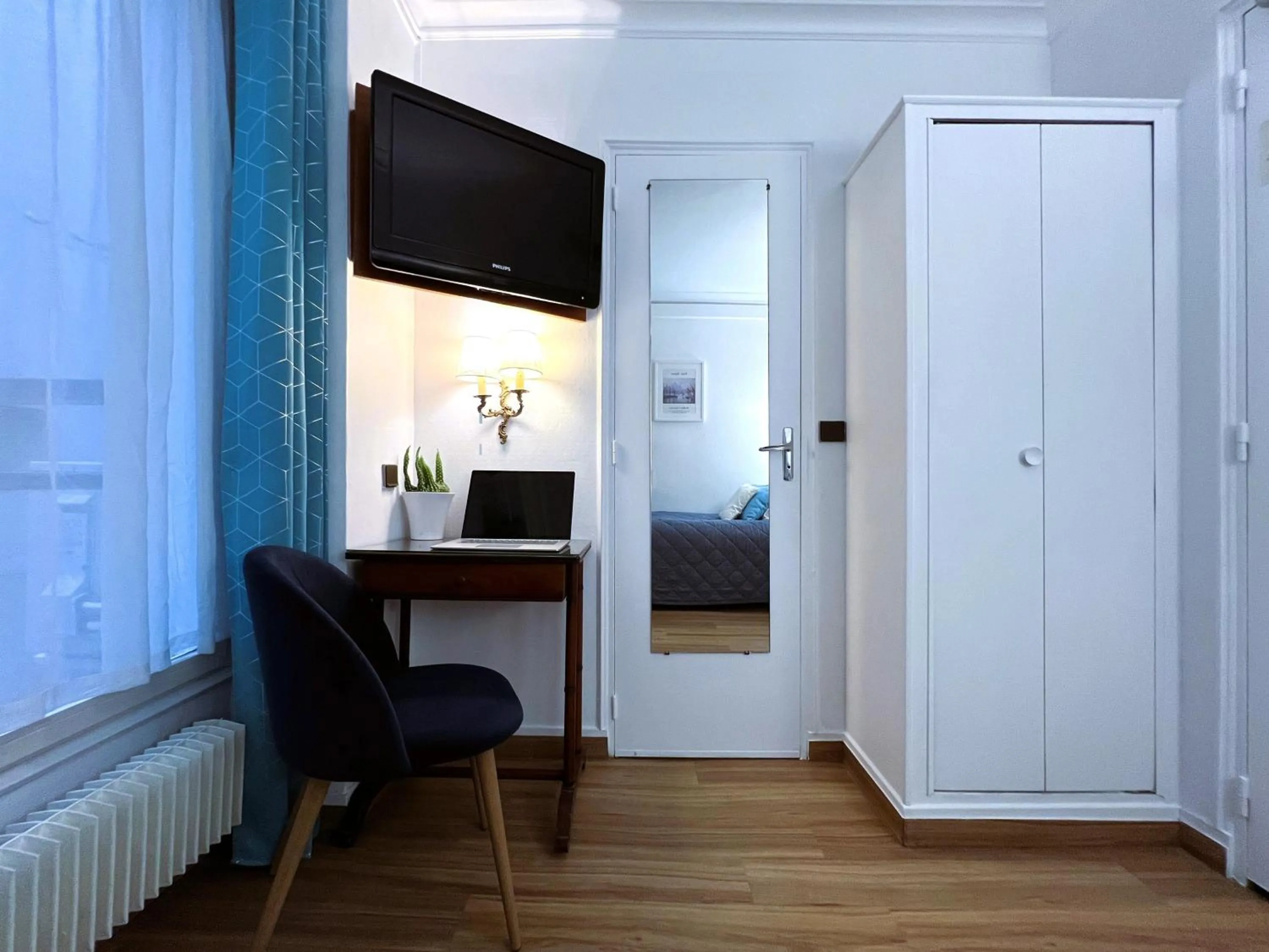 Bed in Hôtel La Sanguine