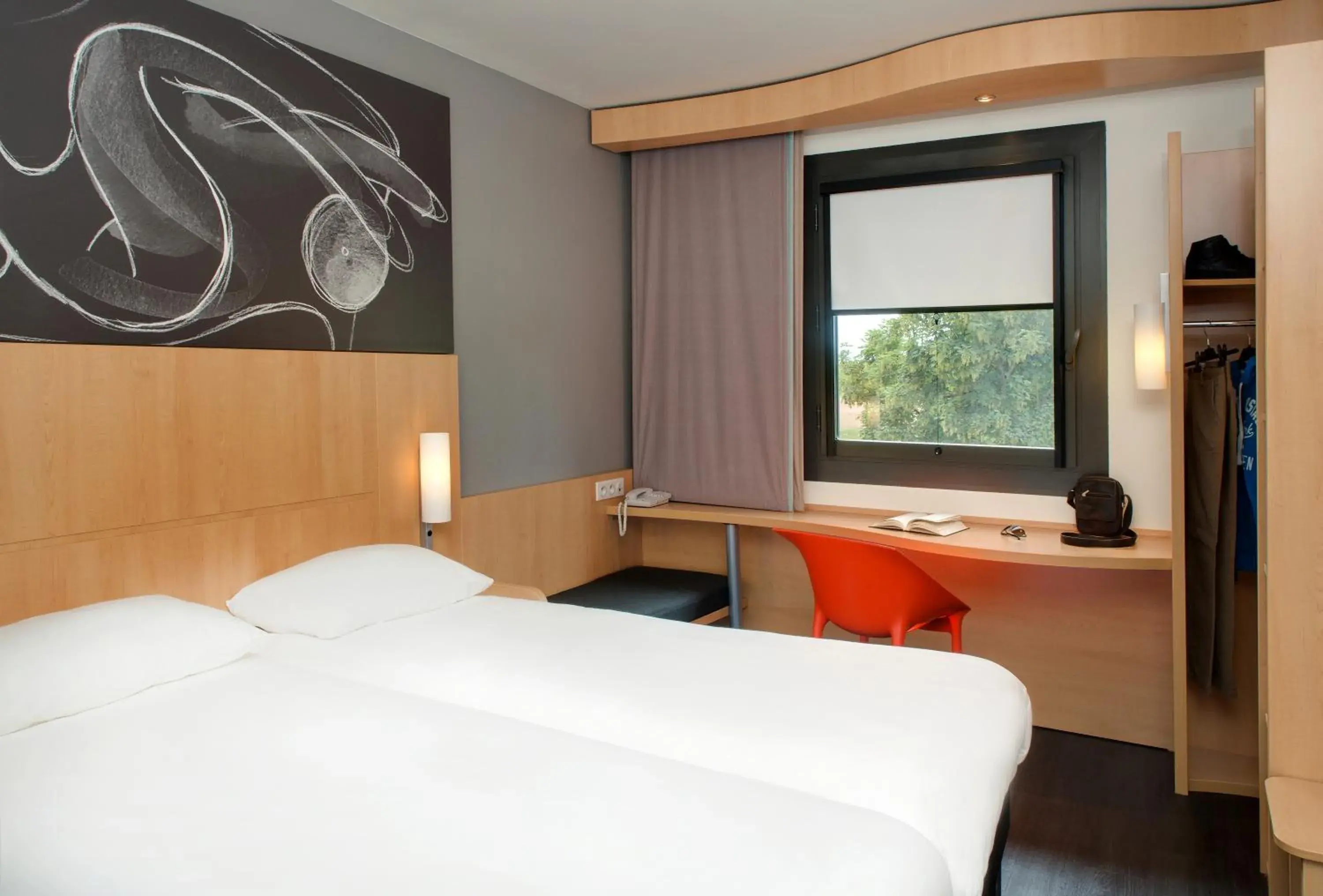 Bed in ibis Montceau les Mines Bed in ibis Montceau les Mines