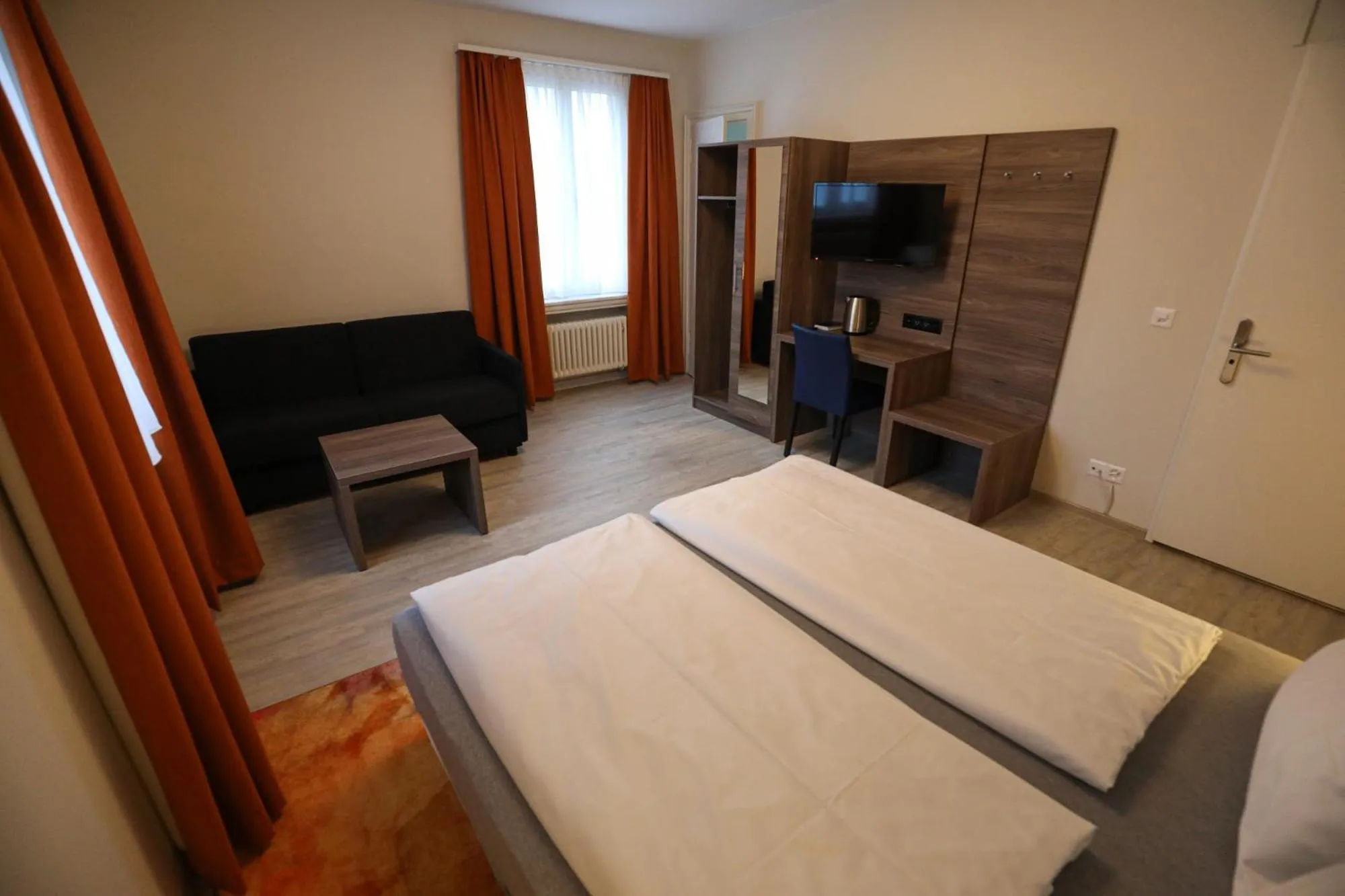 TV and multimedia, Bed in Hotel Spatz