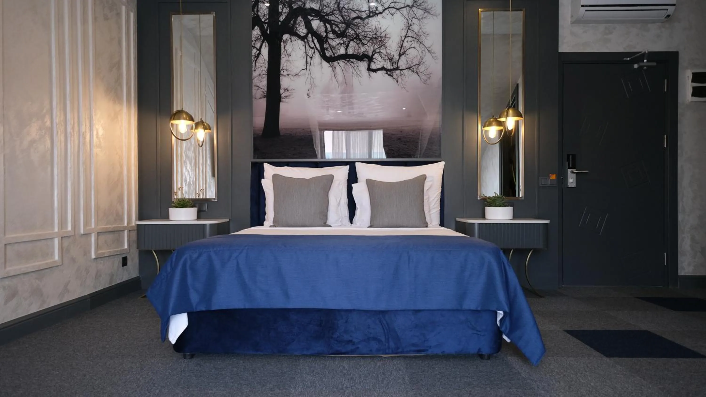 Bed in Skopea Inn Exclusive Hotel