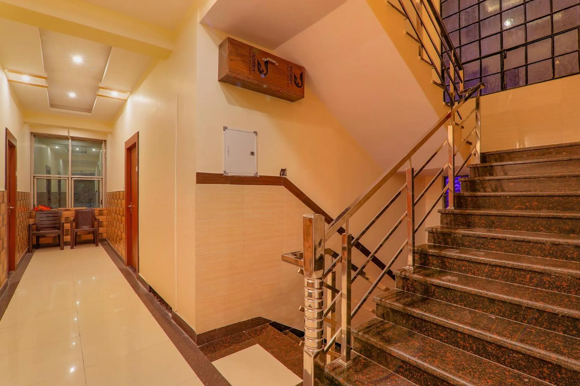 Lobby or reception in FabHotel Shree Galaxy