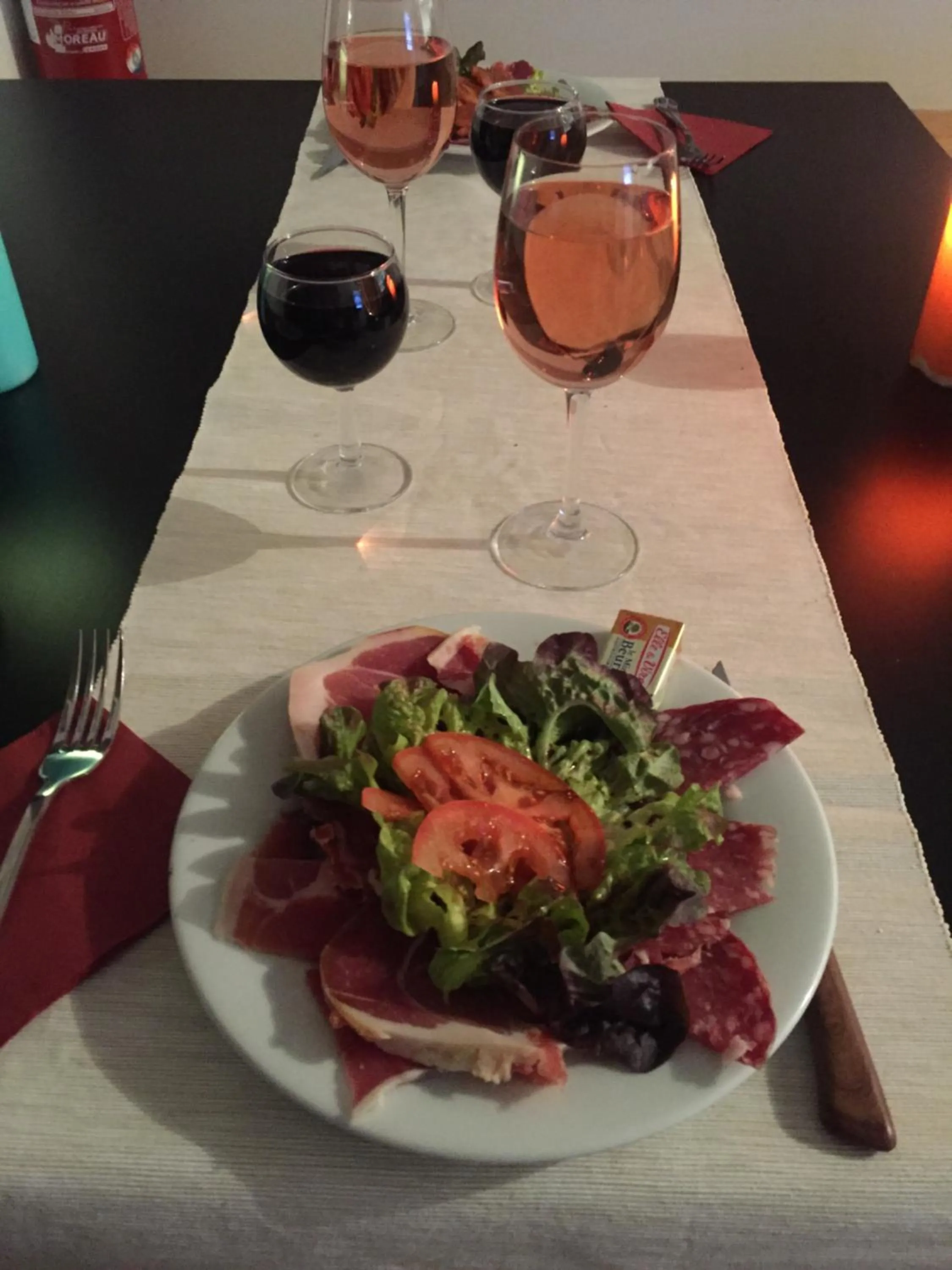 Food and drinks in Chambres d hotes THE RESID