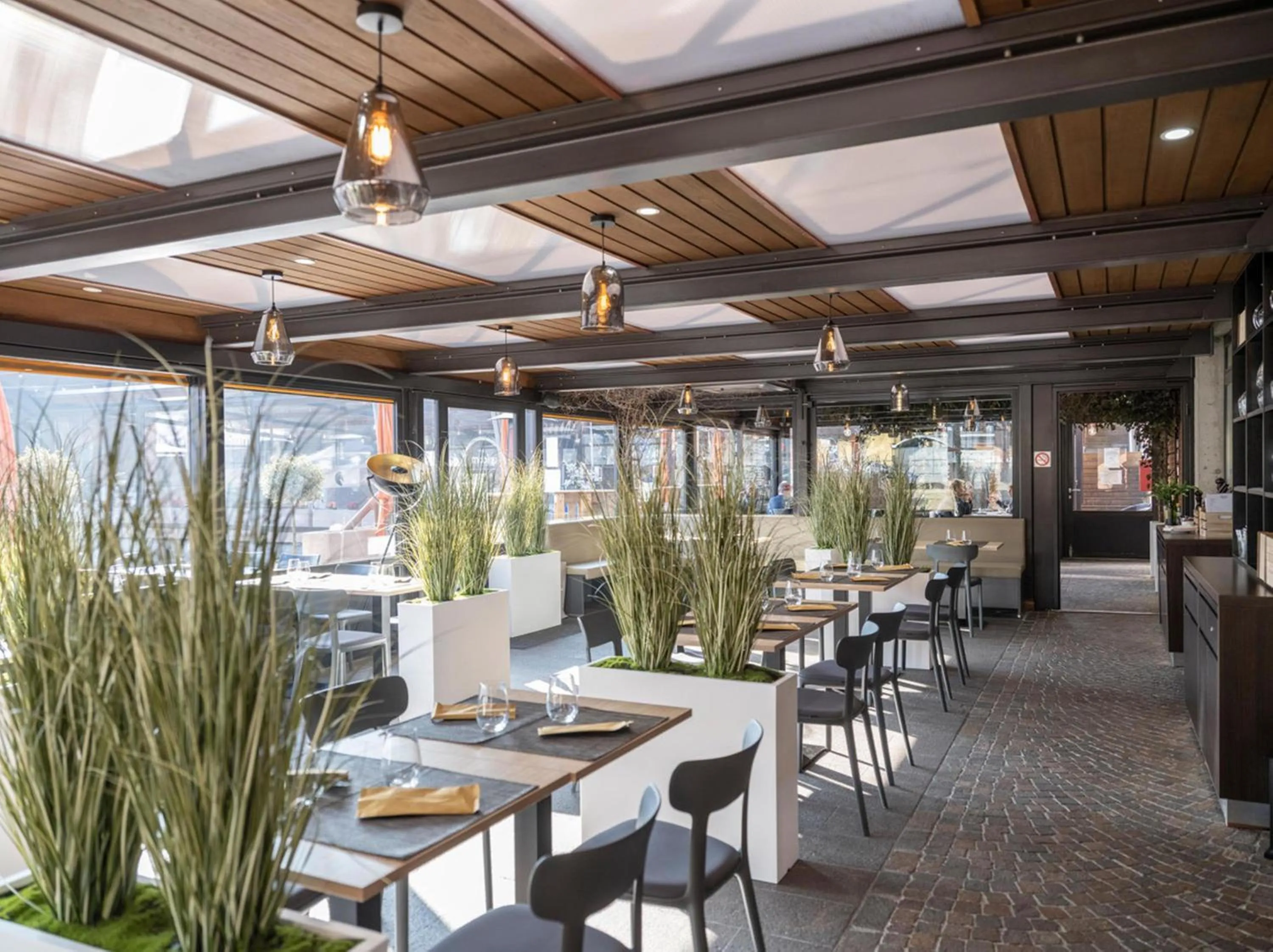 Restaurant/places to eat in Hotel Coronado