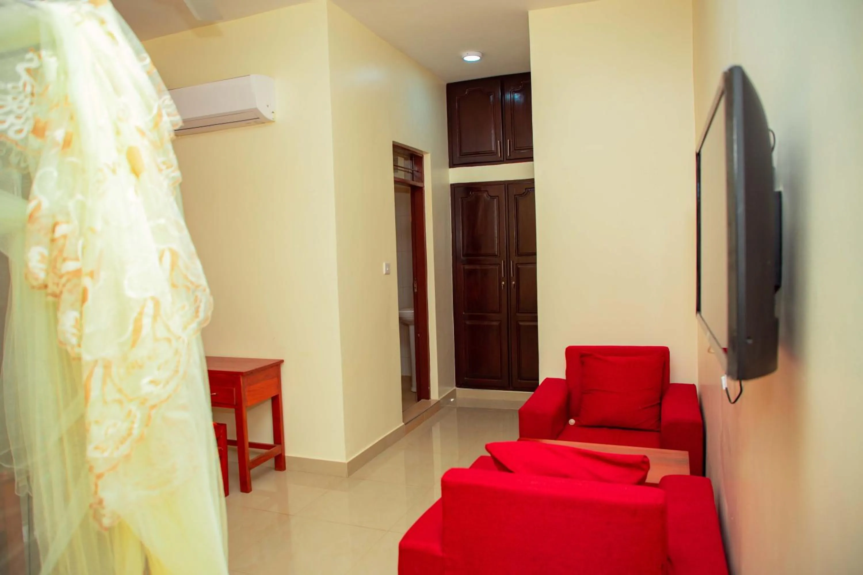 Kilimanjaro White House Hotel