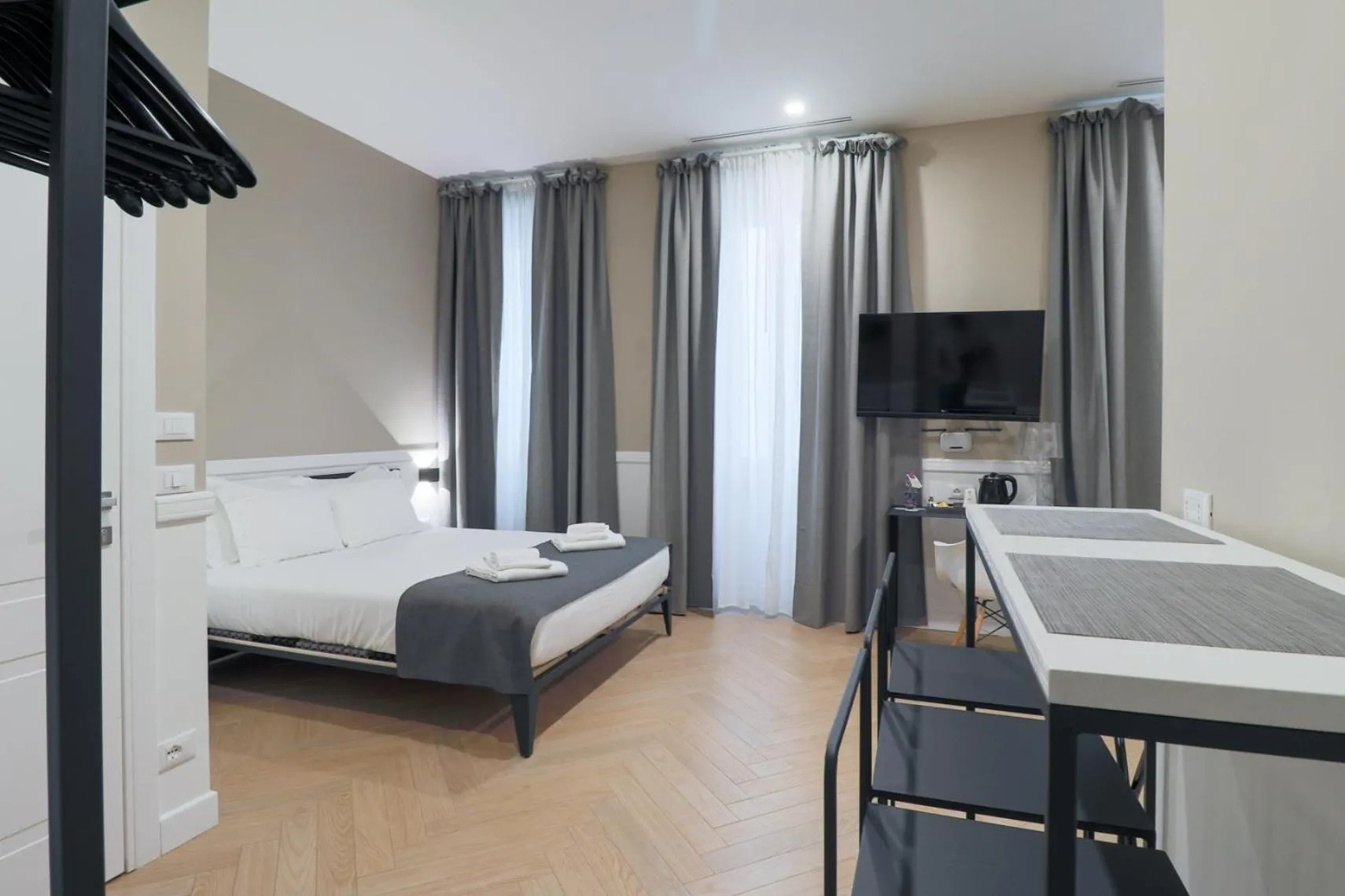 Bed in Elisabeth Boutique Rooms