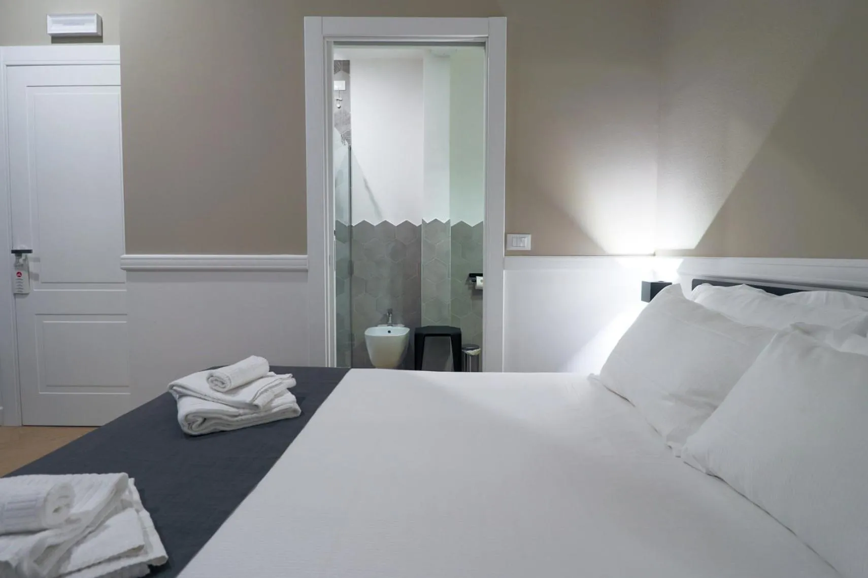 Photo of the whole room, Bed in Elisabeth Boutique Rooms