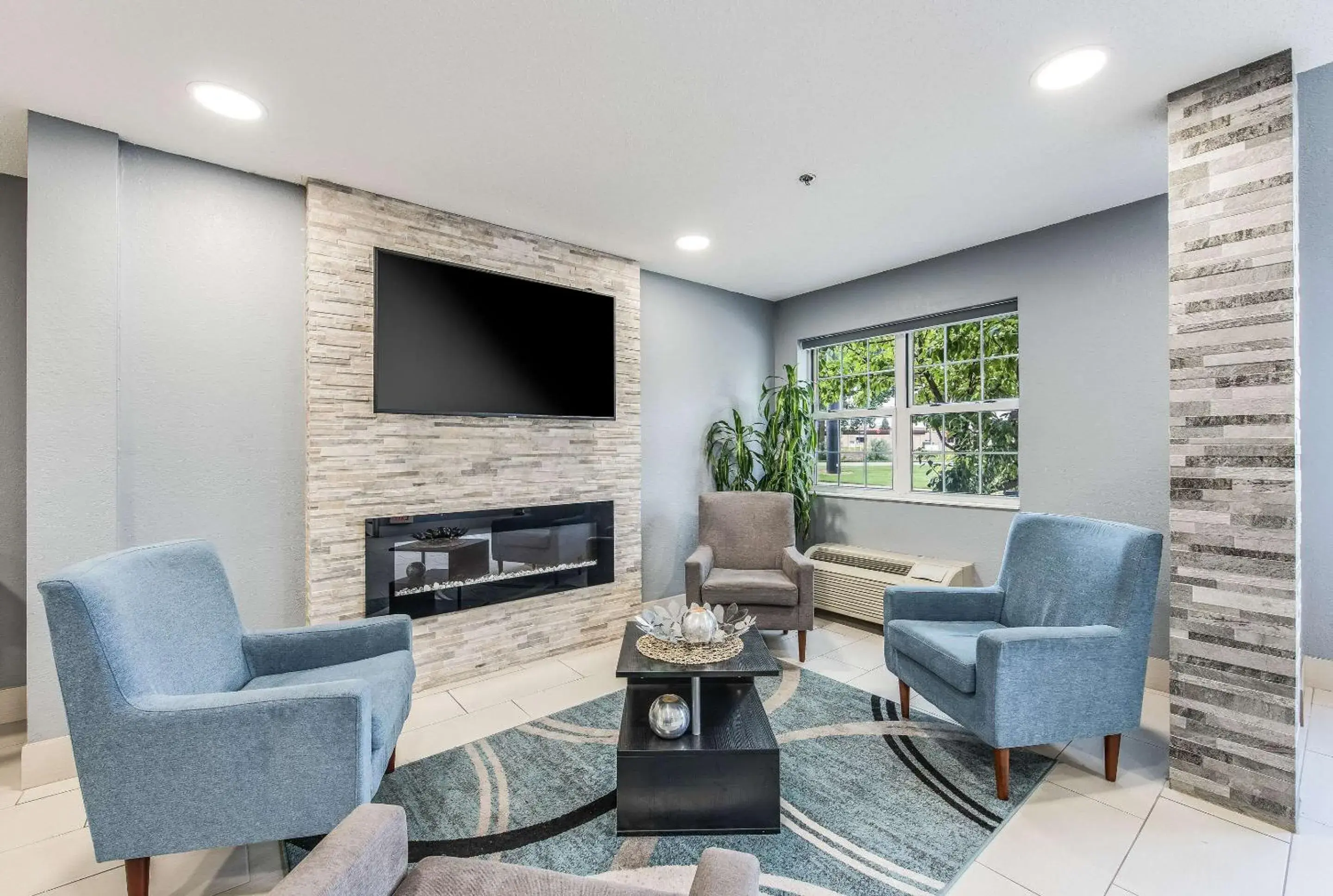 Lobby or reception, Seating Area in Quality Inn Owatonna Near Medical Center