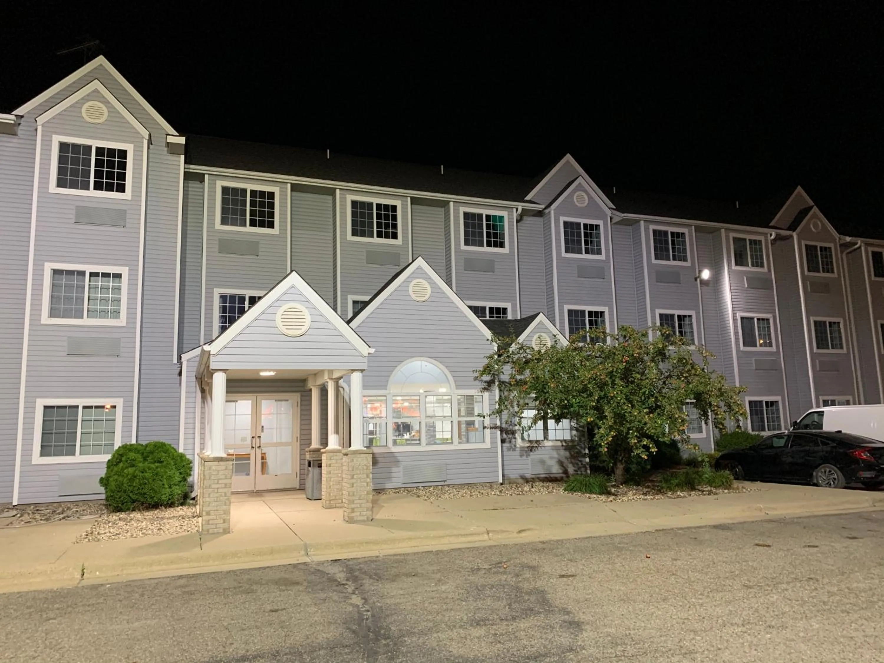 Facade/entrance, Property Building in Quality Inn Owatonna Near Medical Center