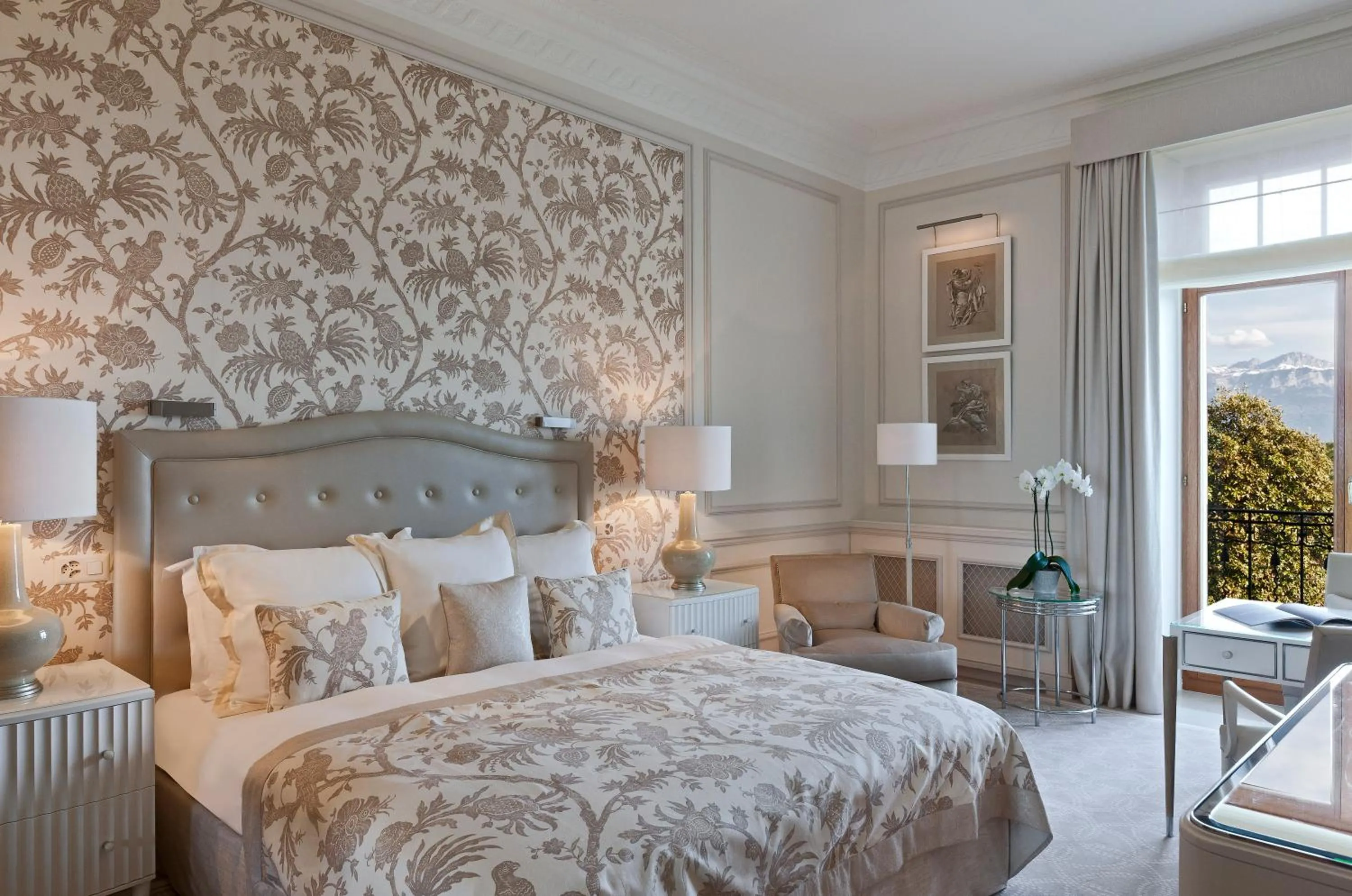 Bedroom, Bed in Beau-Rivage Palace