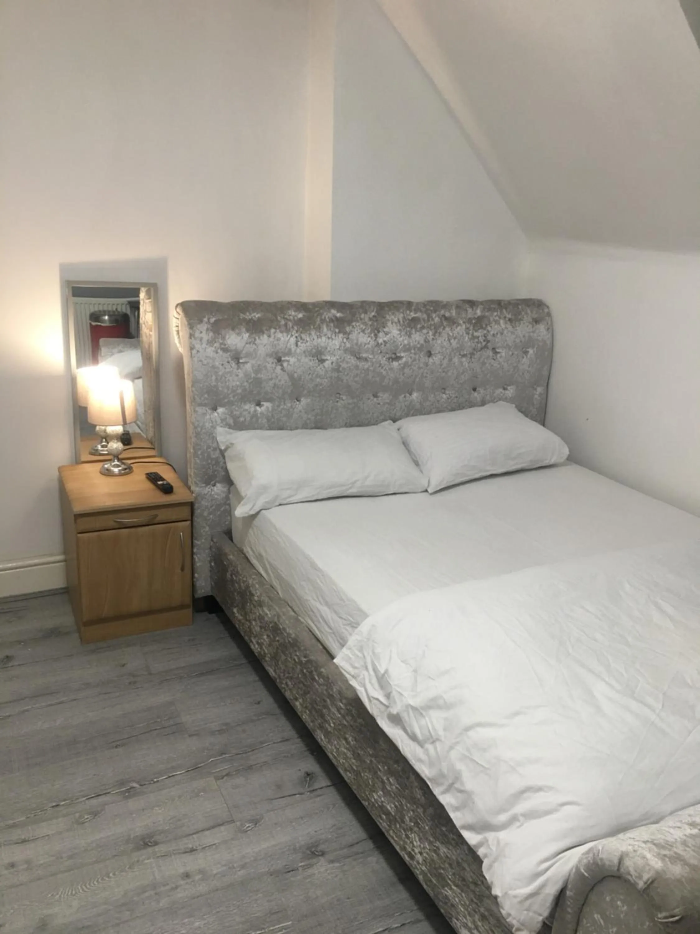 View (from property/room), Bed in Glorious catering & Restaurant BnB