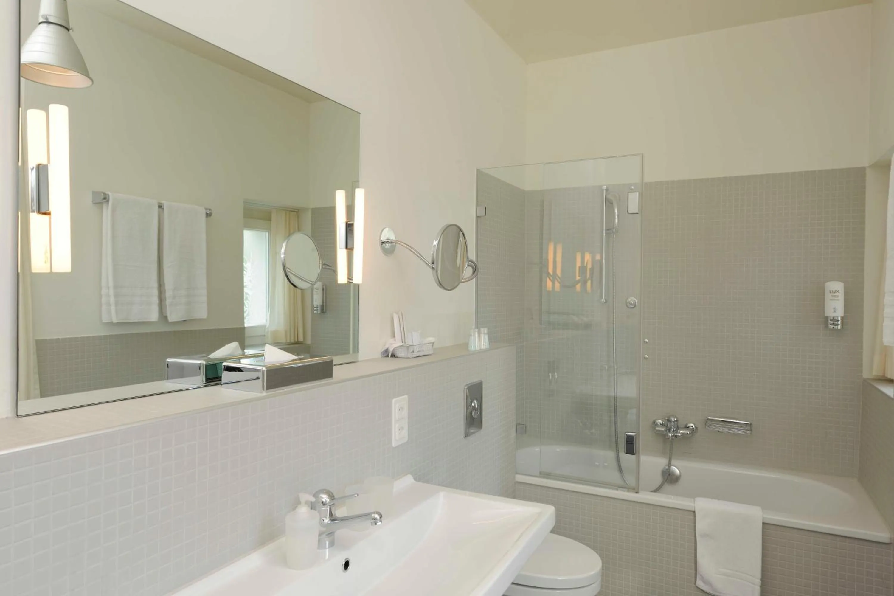 Shower in Alma Hotel - Boutique hideaway by the lake with rooftop and ladies-only wellness